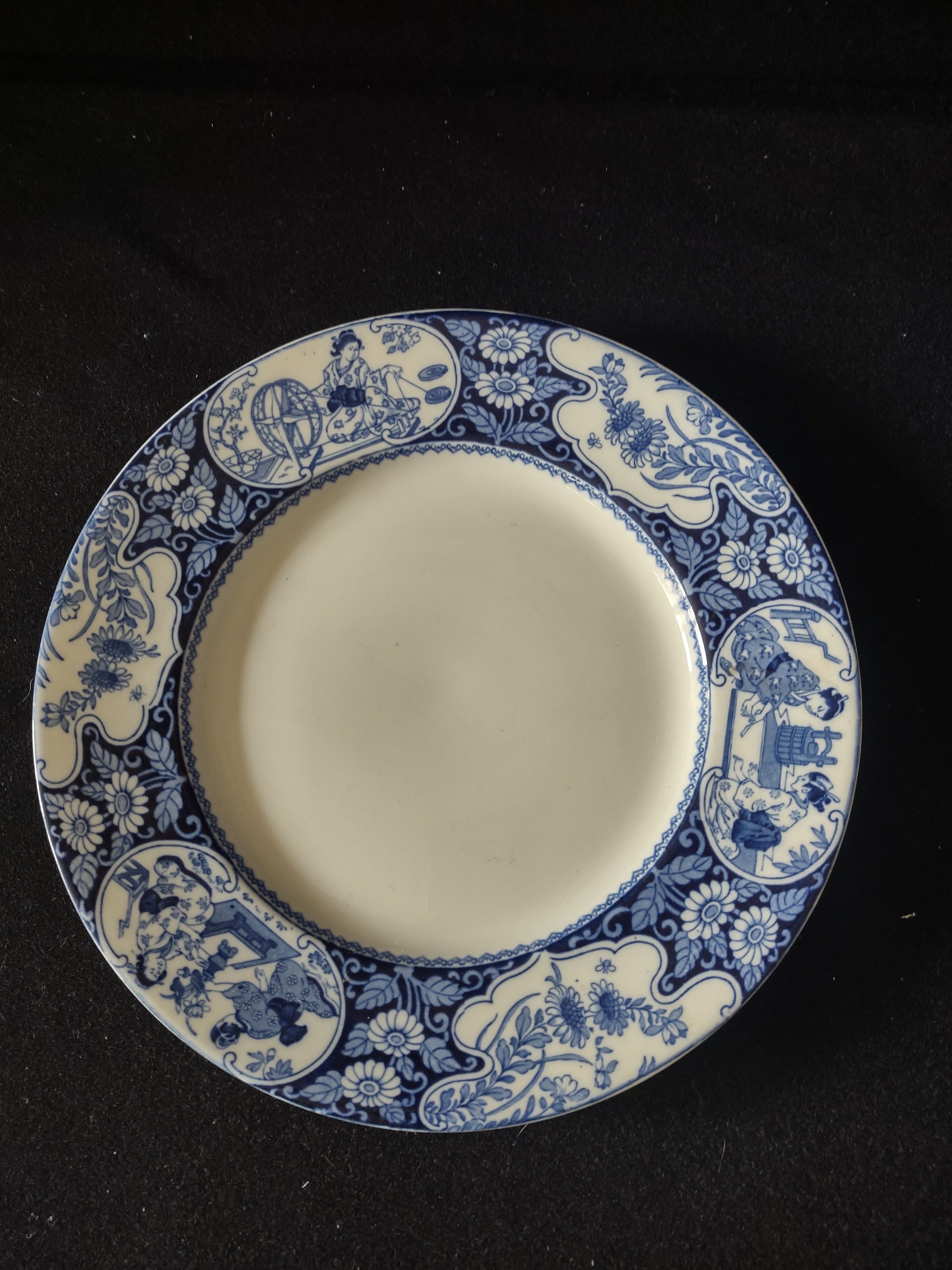 Vintage Wood & Sons 10" Dinner Plate Buddha Blue White (Lot 5587)