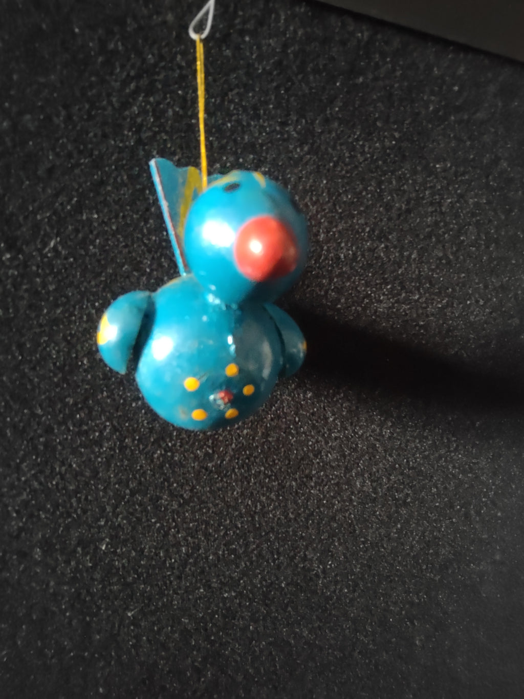 Vintage Christmas Wooden Birds Ornament Yellow Blue Taiwan (Lot 4797)