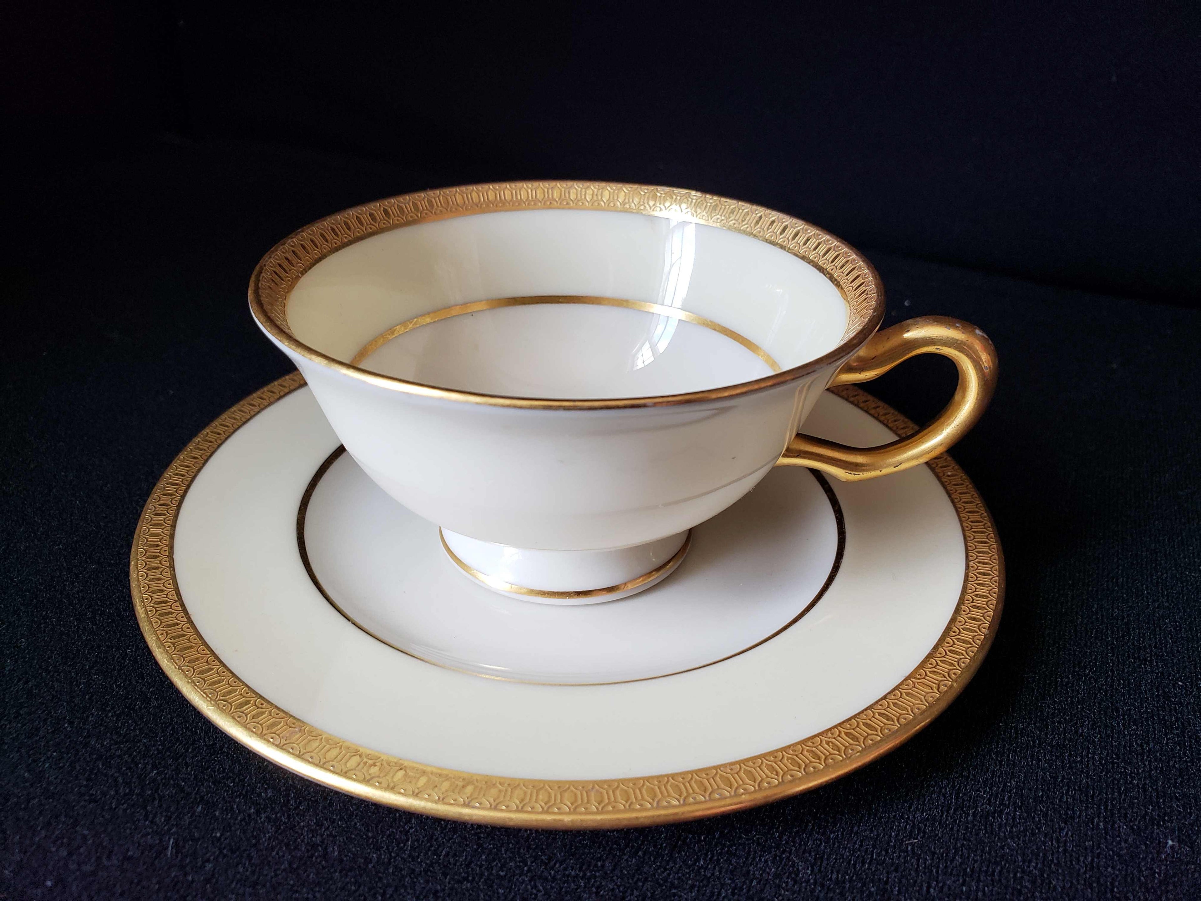 Vintage Lenox Springfield Tea Cup with Liner (lot 1926)