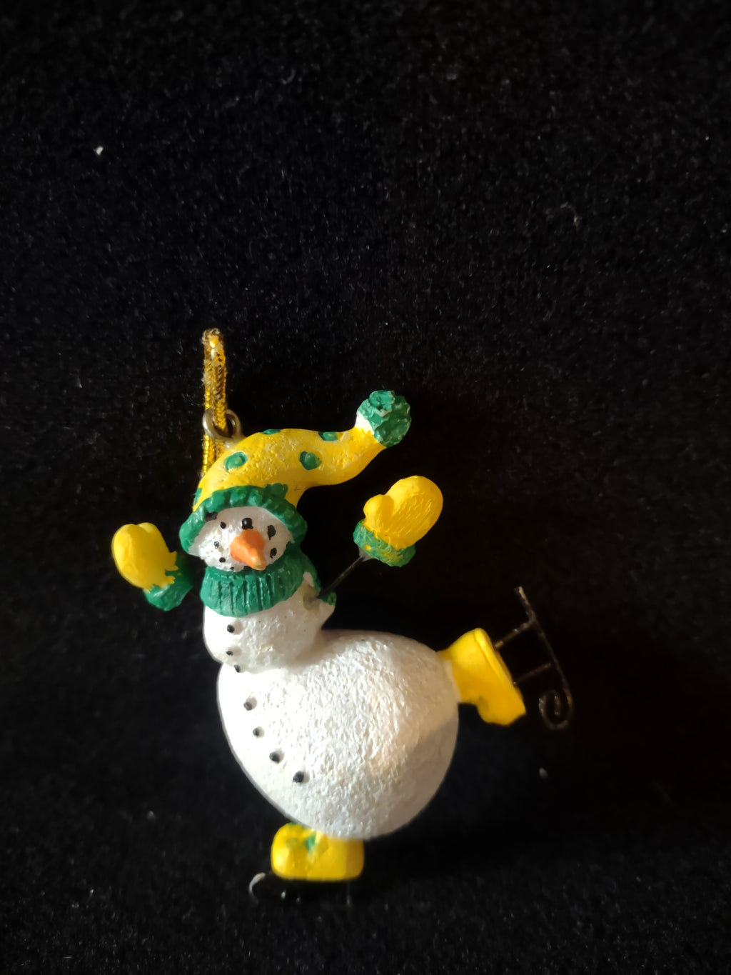 Christmas Vintage Winter Skating Snowmen Ornaments Set Of 4 (Lot 4589)