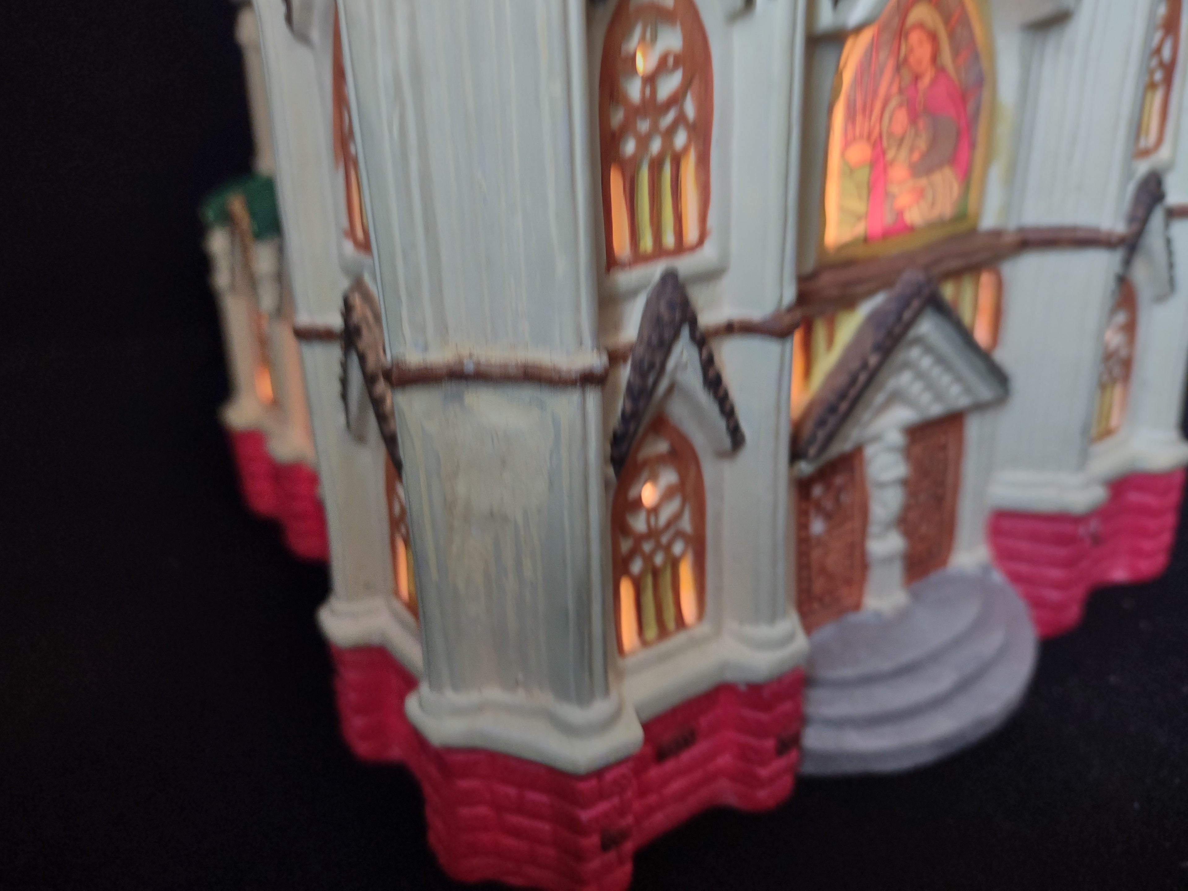 Noma 1997 Porcelain Light Up Church (lot 1733)