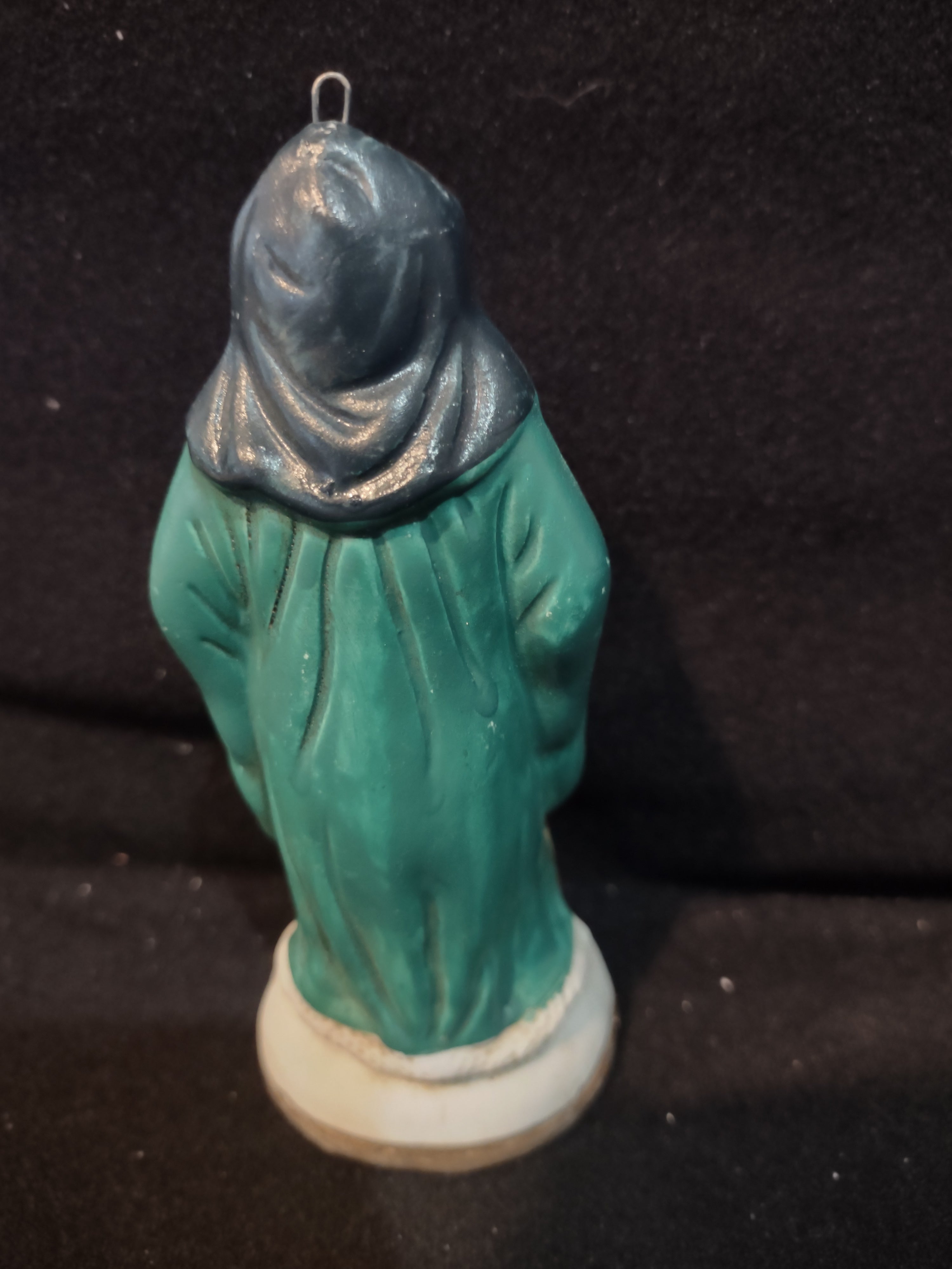 Vintage Christmas Ceramic Santa Of The World Figurines Set Of 6 (Lot 3987)