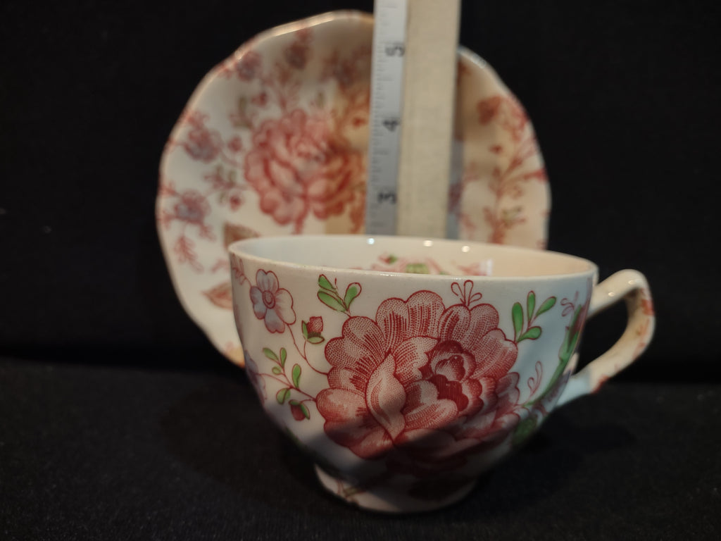 Vintage Teacup and Saucer x 2 Rose Chintz Johnson Brothers England (lot 5695)