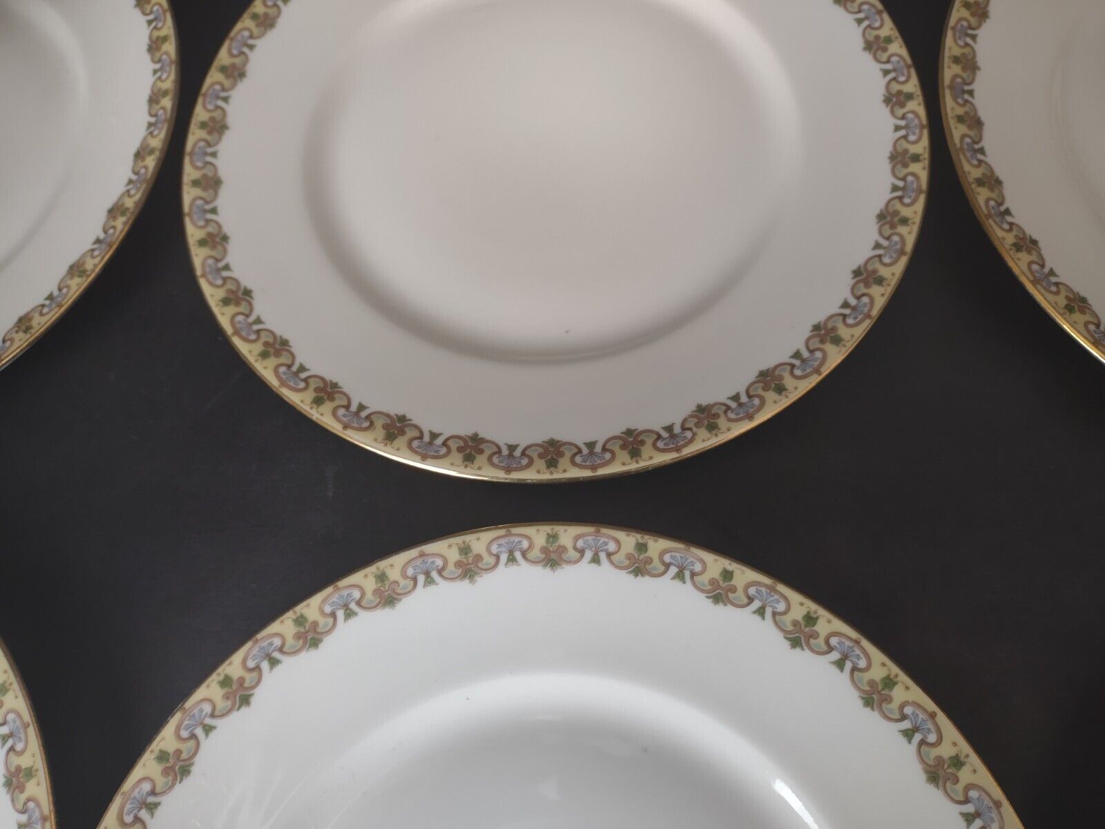 Wm Guering Limoges France 5 x Dinner Plate Yellow Gold Design (lot 531)