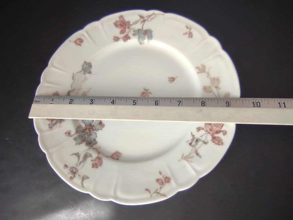 Antique 1889 Haviland Limoges Blue Red Flower Dinner Plate (lot 950)