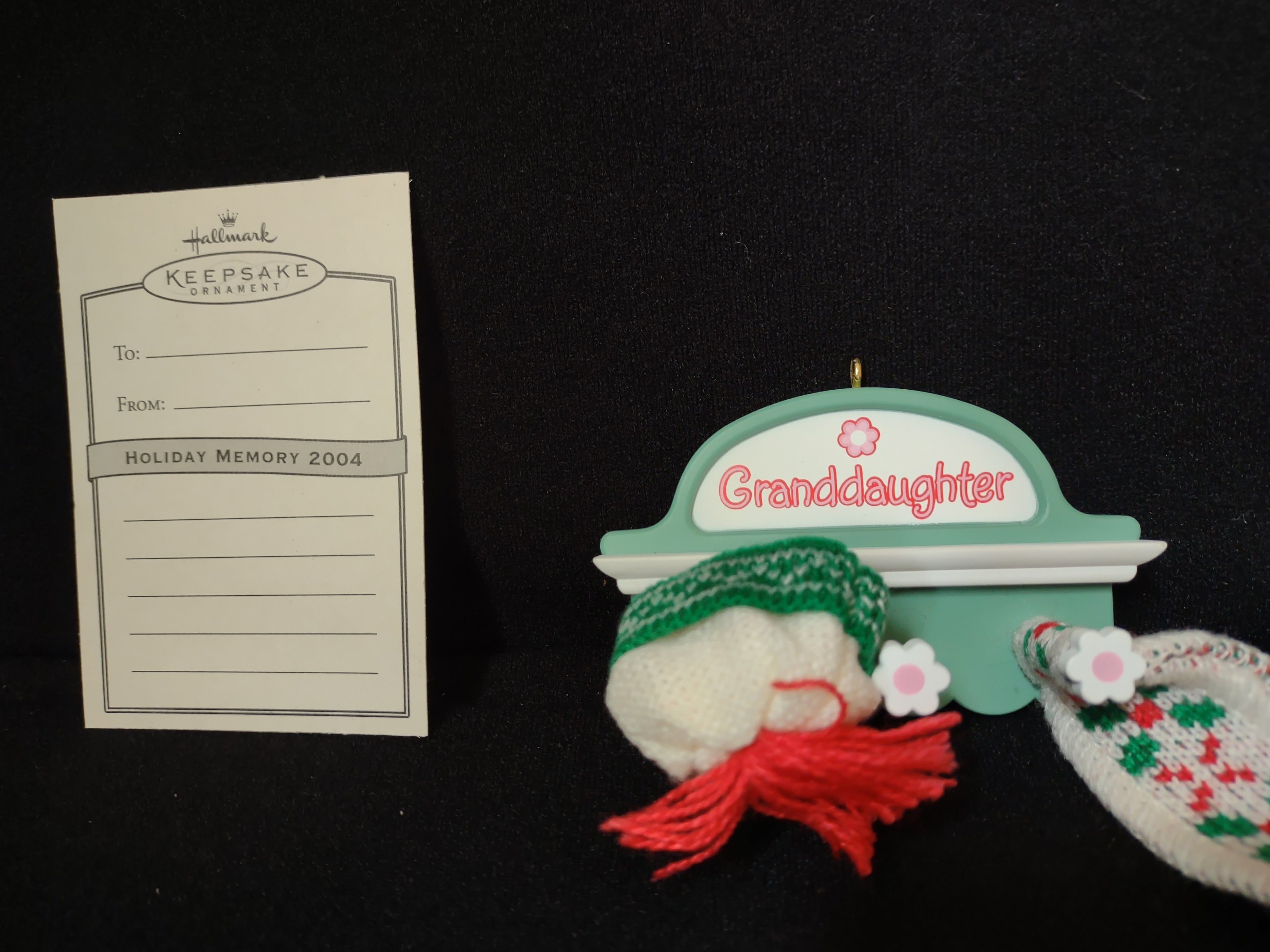 Vintage Hallmark Keepsake Christmas Ornament Granddaughter 2004 (lot 1607)