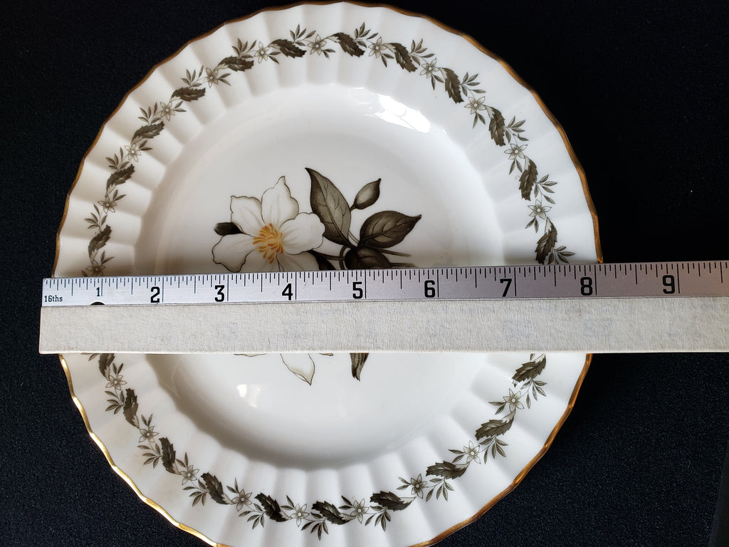 Vintage Royal Worcester Engadine Salad or Luncheon Plate 8" (lot 2129)