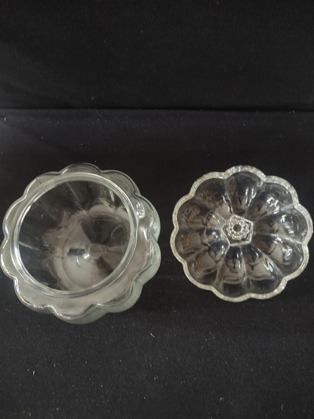 Halloween Thanksgiving Fall Glass Lidded Pumpkin Cookie Jar (Lot 3373)
