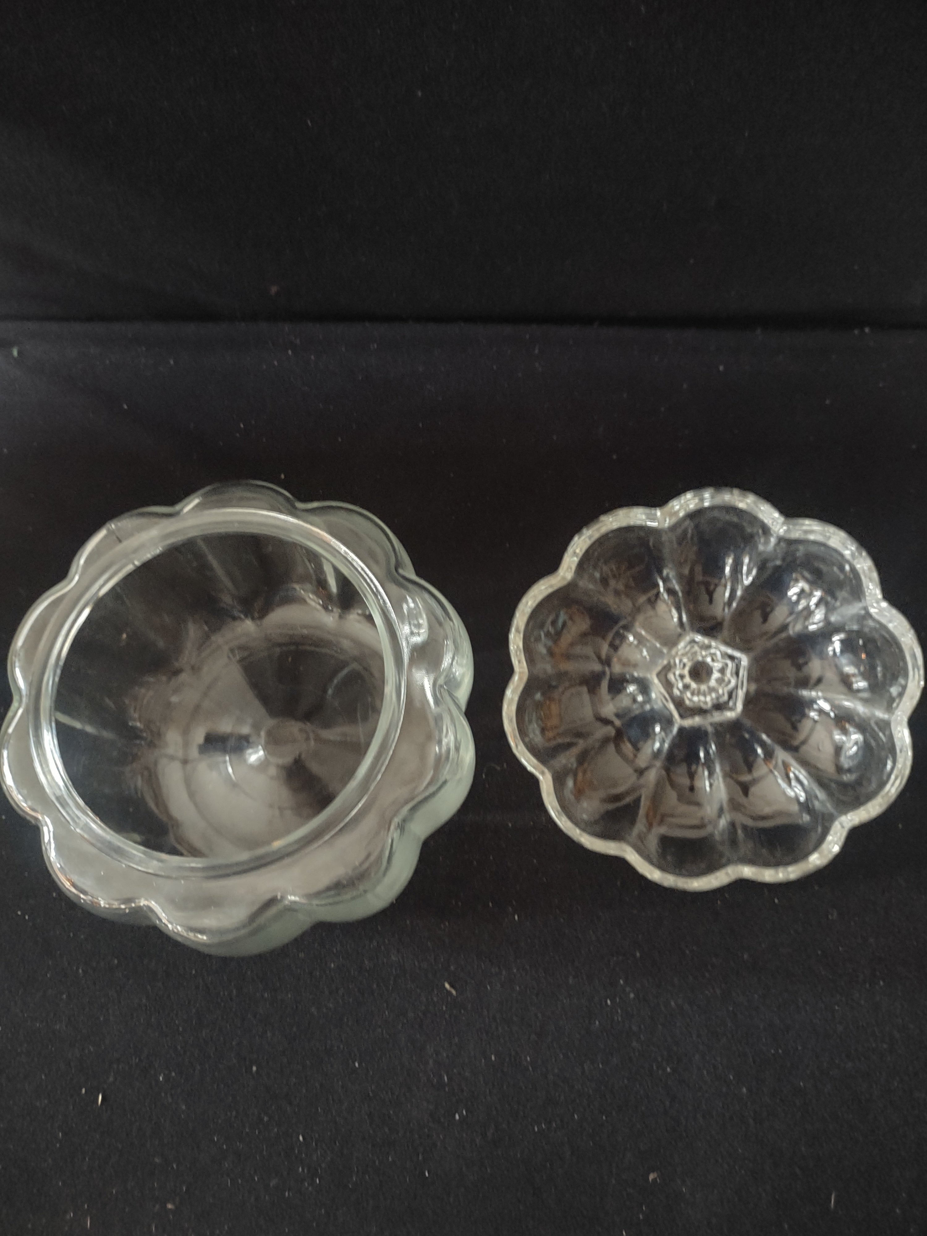 Halloween Thanksgiving Fall Glass Lidded Pumpkin Cookie Jar (Lot 3373)