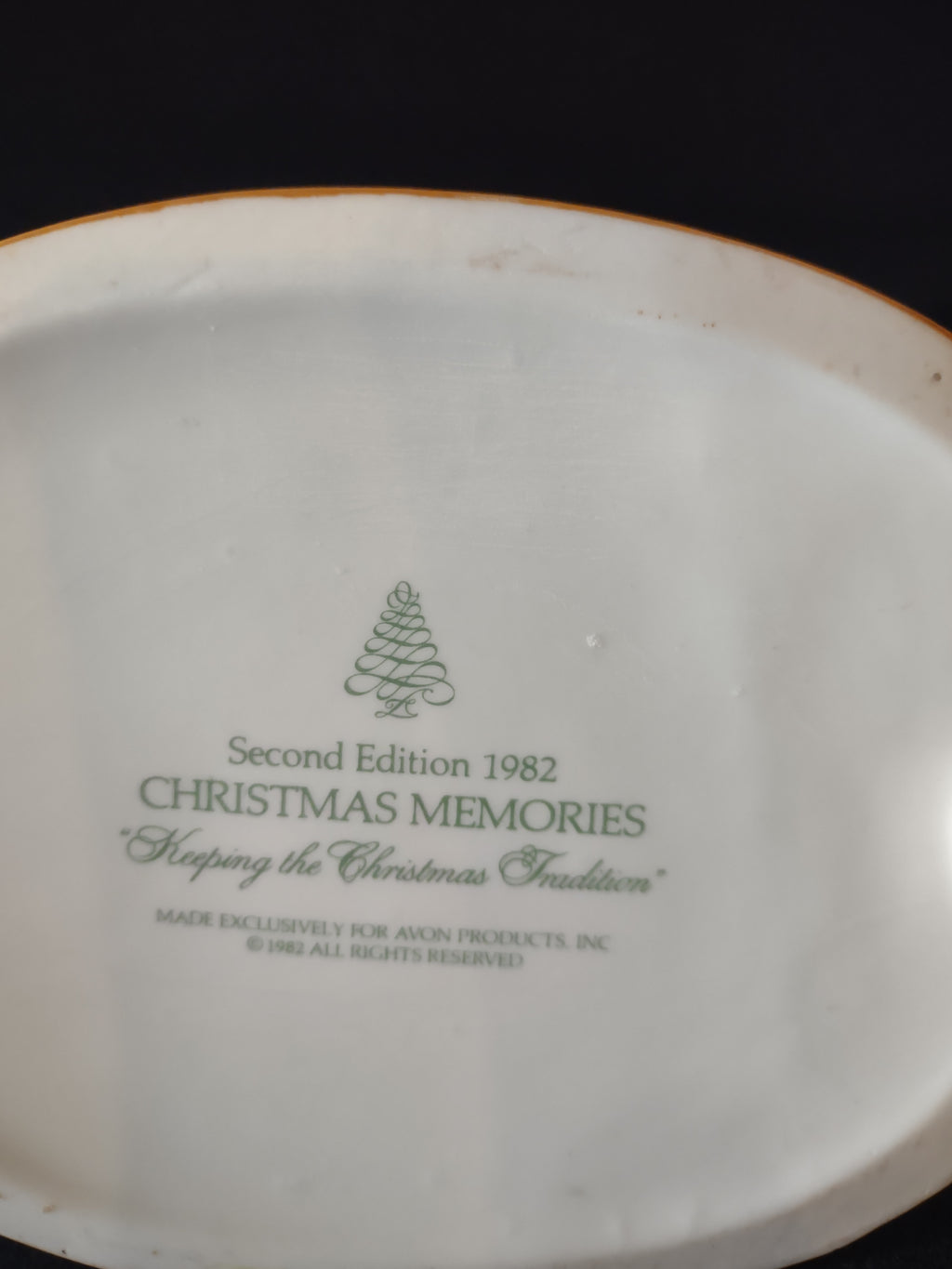 Avon Christmas Tree Memories 1982 Keeping Traditions Boy Girl (Lot 3609)