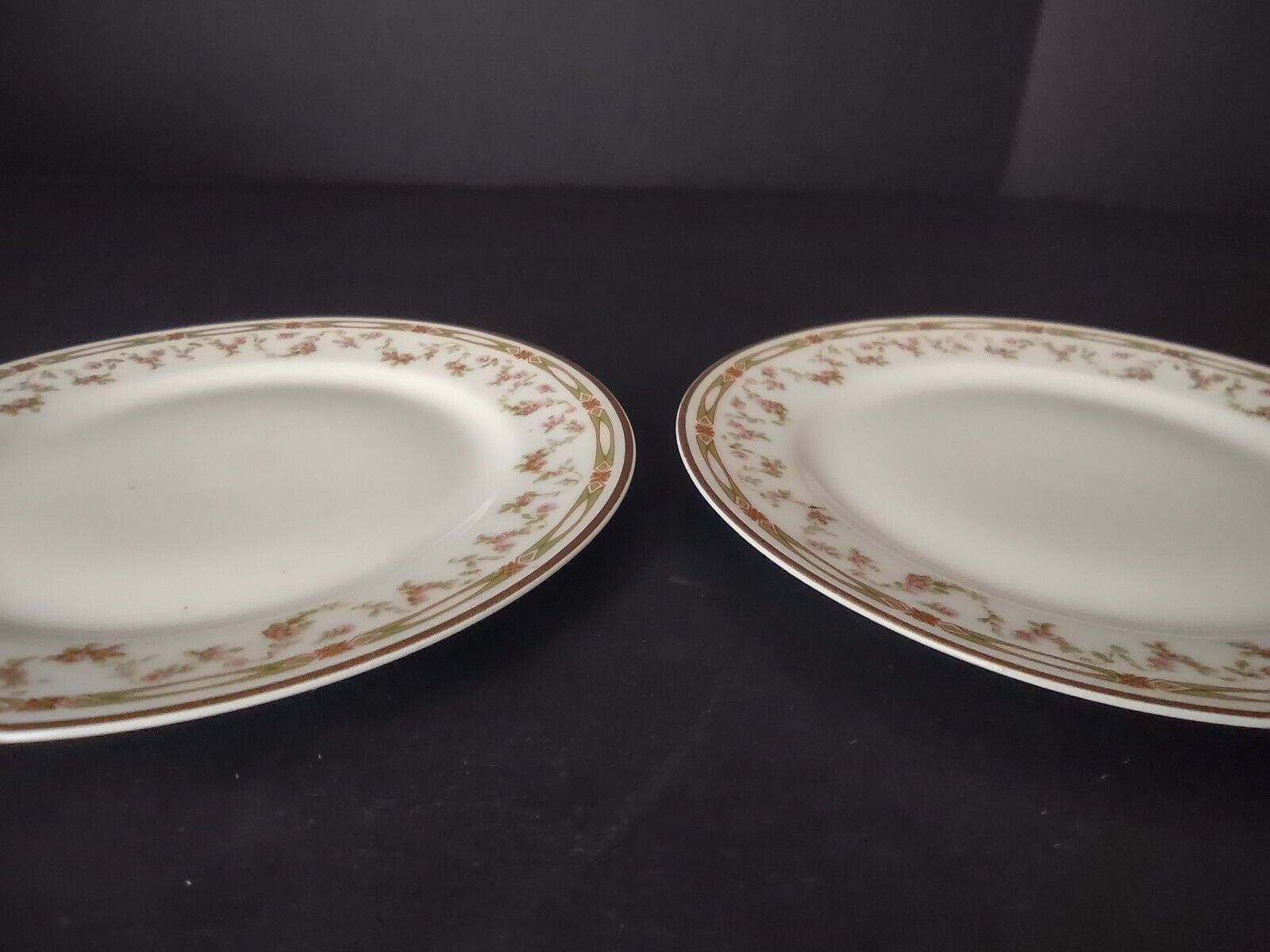 Haviland Limoges Schleiger 346 Red Rose 2 x Bread Butter Plate 6-1/4" (lot 546)