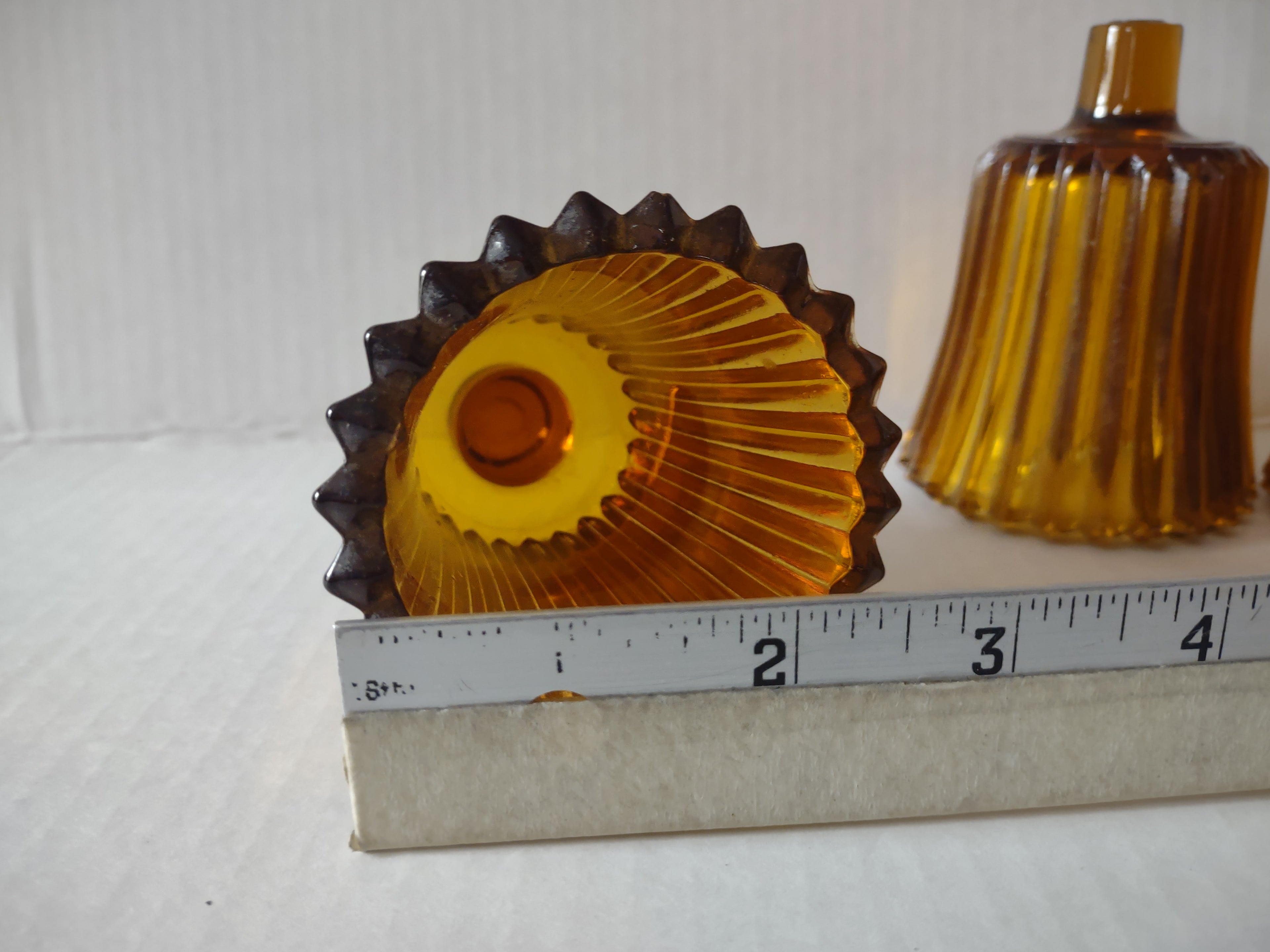 Vintage MCM Amber Glass Ribbed Votive Cup Sconce Candle Holder x 4 (lot 5148)