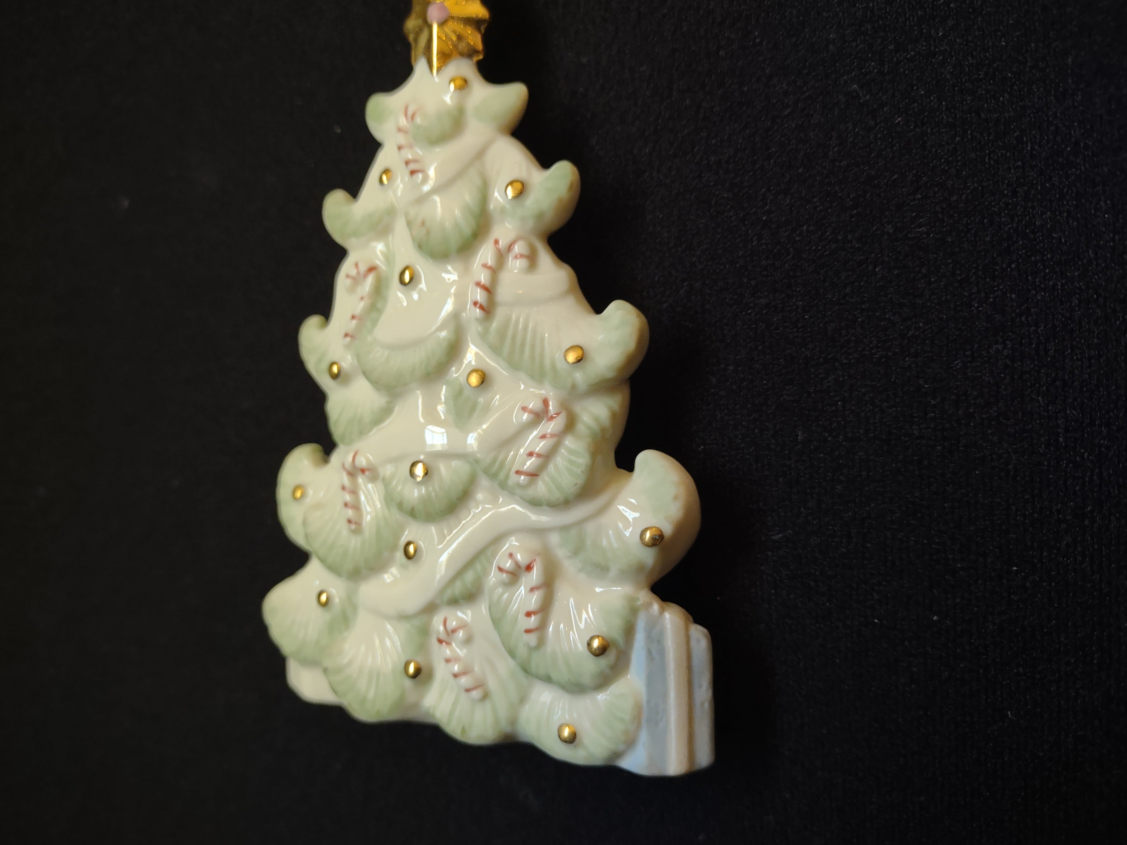 Lenox 2012 USS Research Christmas Tree Ornament (lot 1661)