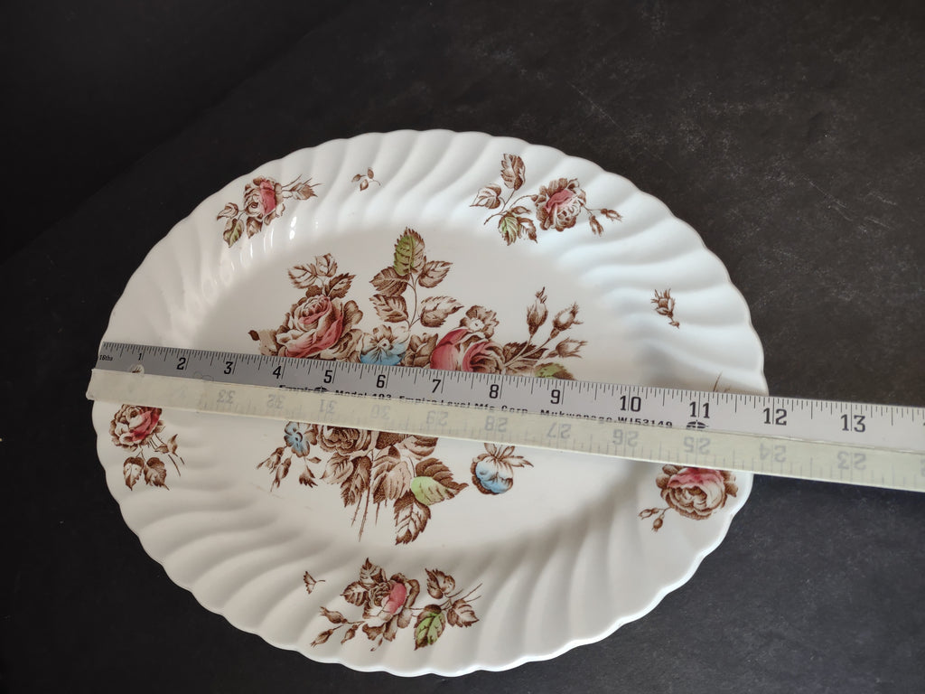 Johnson Brothers Staffordshire Bouquet Serving Platter CRAZING (lot 5597)
