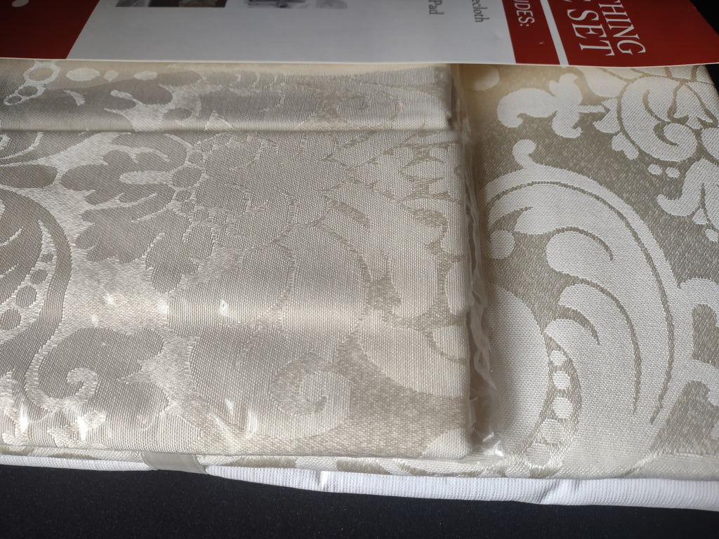 Ivory Table Round 70" Tablecloth Vinyl Table Pad 6 Coordinating Napkins lot 1743