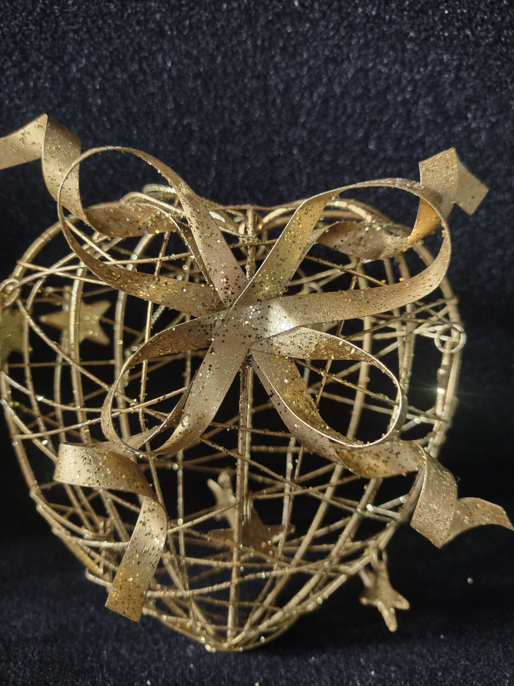 Vintage Christmas Ornaments Star Heart Ball Gold Wire Ribbon (Lot 4629t)