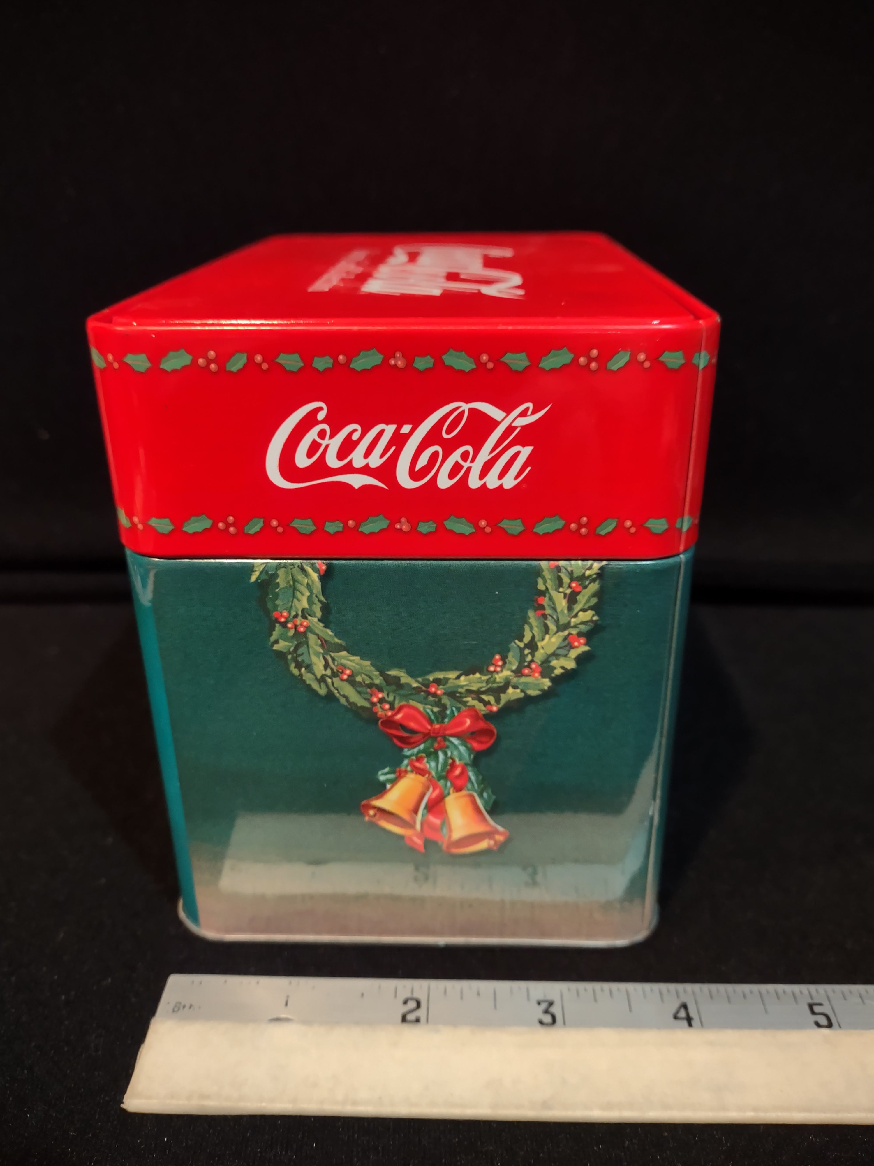 Vintage Cooking with Coca-Cola Recipe Box with Recipes (lot 5418)