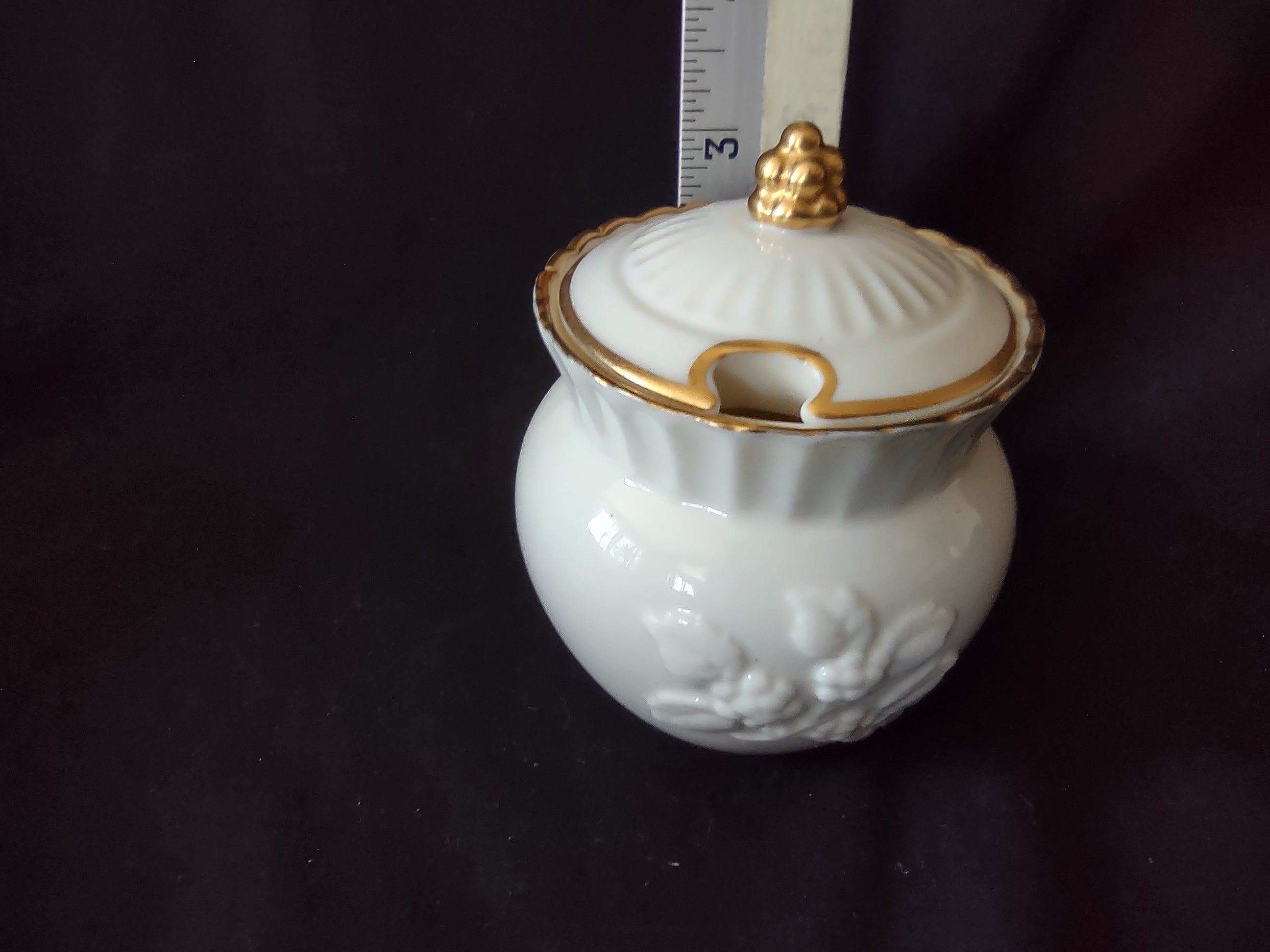 Vintage Lenox Sugar Bowl (lot 1983)