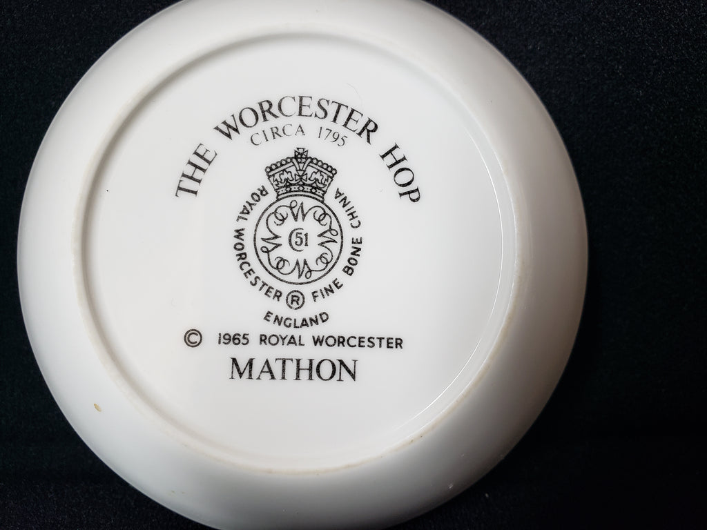 Vintage Royal Worcester Hop Mathon Small Dish 3-7/8" (lot 2089)