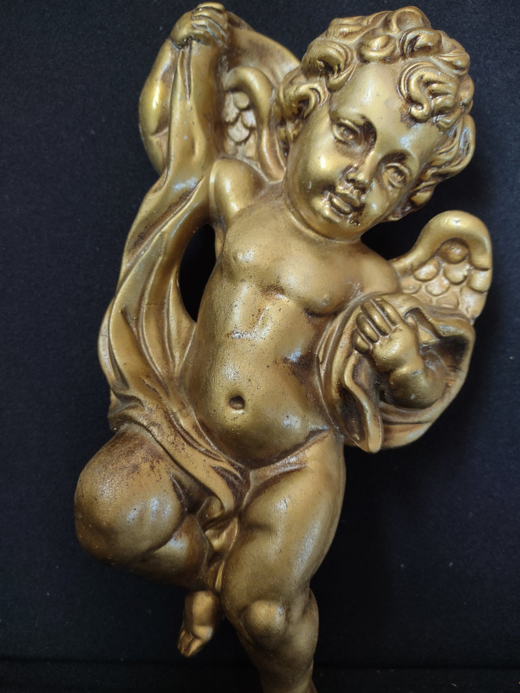 Golden Art Regency Wall Ceramic Angel Cherub 10" (lot 1610)