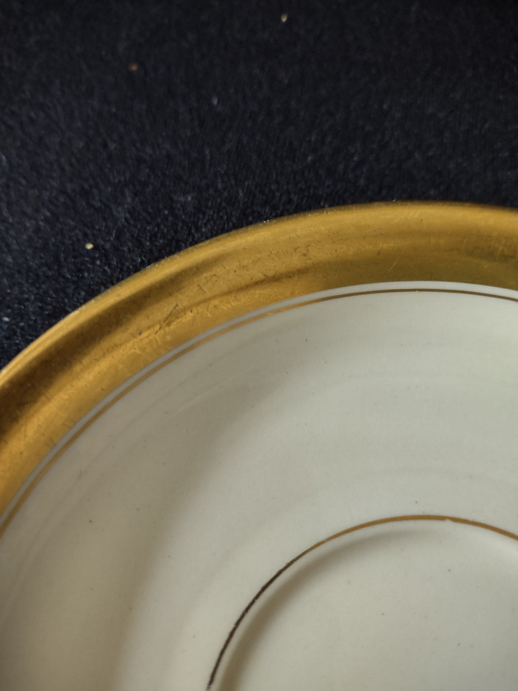 Vintage Johnson Brothers Saucer Pareek Gold Rimmed (Lot 5547)