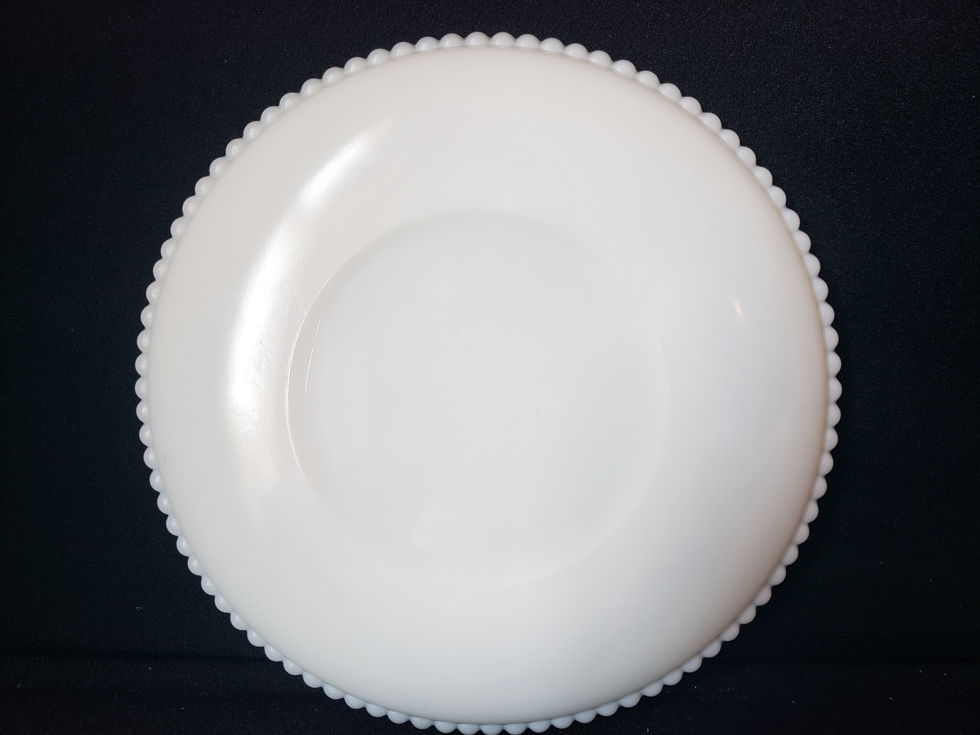 Vintage Westmoreland Strawberry Motif Milk Glass Dessert Plate (lot 2185)