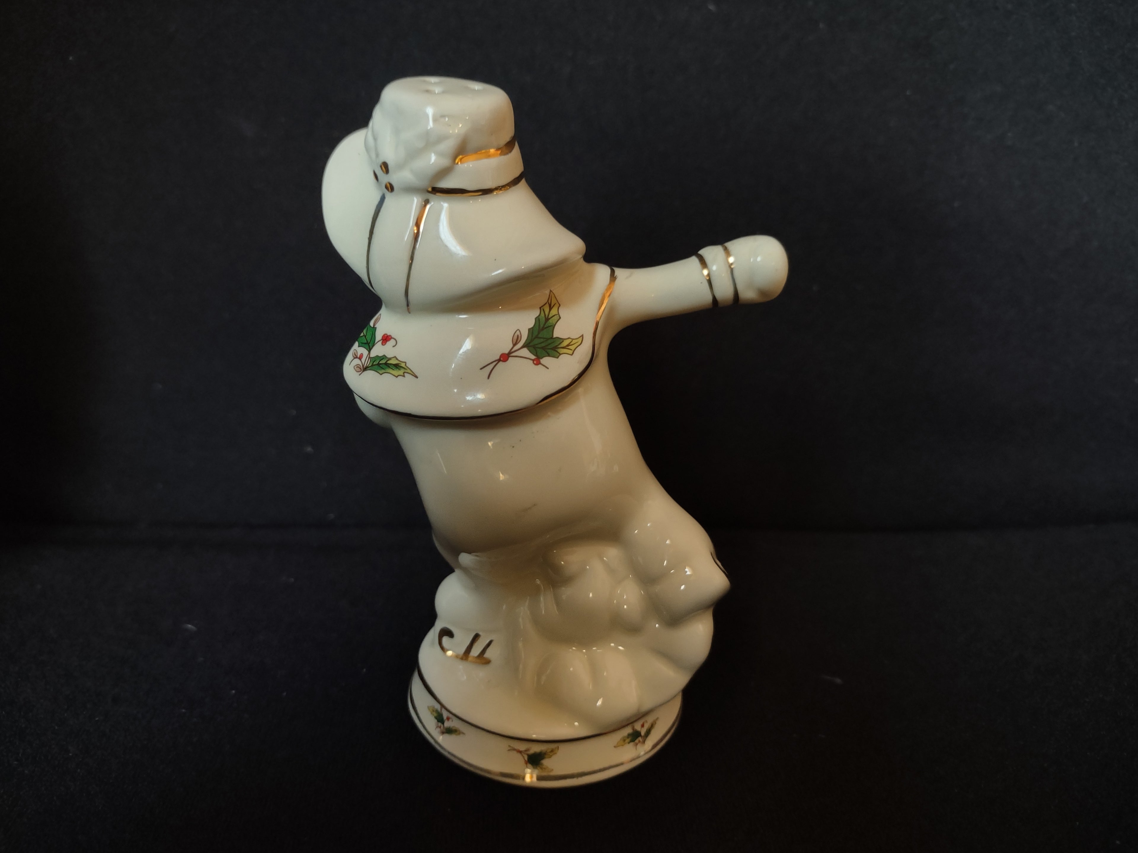 Christmas Holly Holiday Salt Pepper Shaker Snowman (lot 1671)