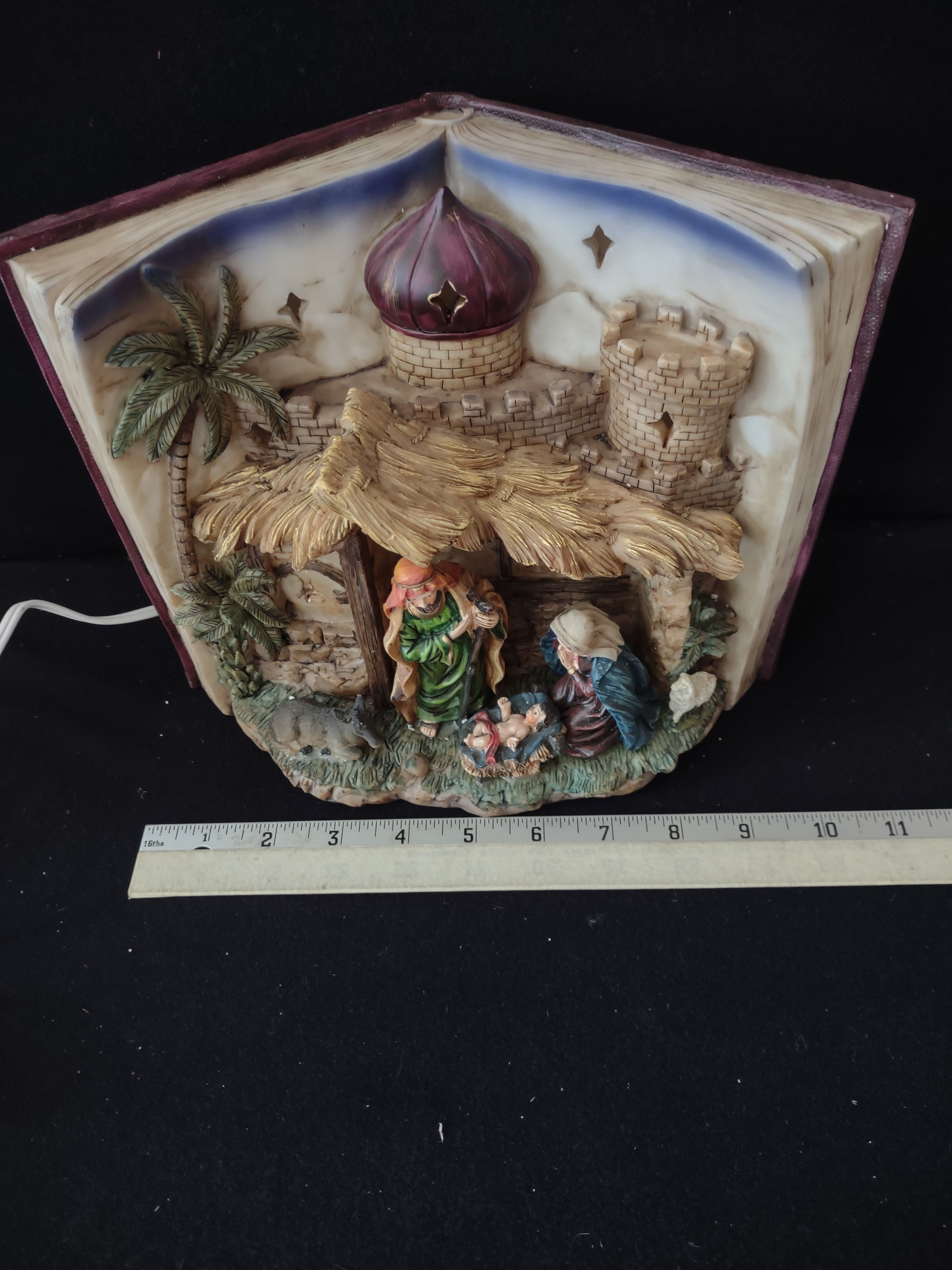 Vintage Christmas Lighted Nativity Scene Joseph Mary Baby Jesus (Lot 3723)
