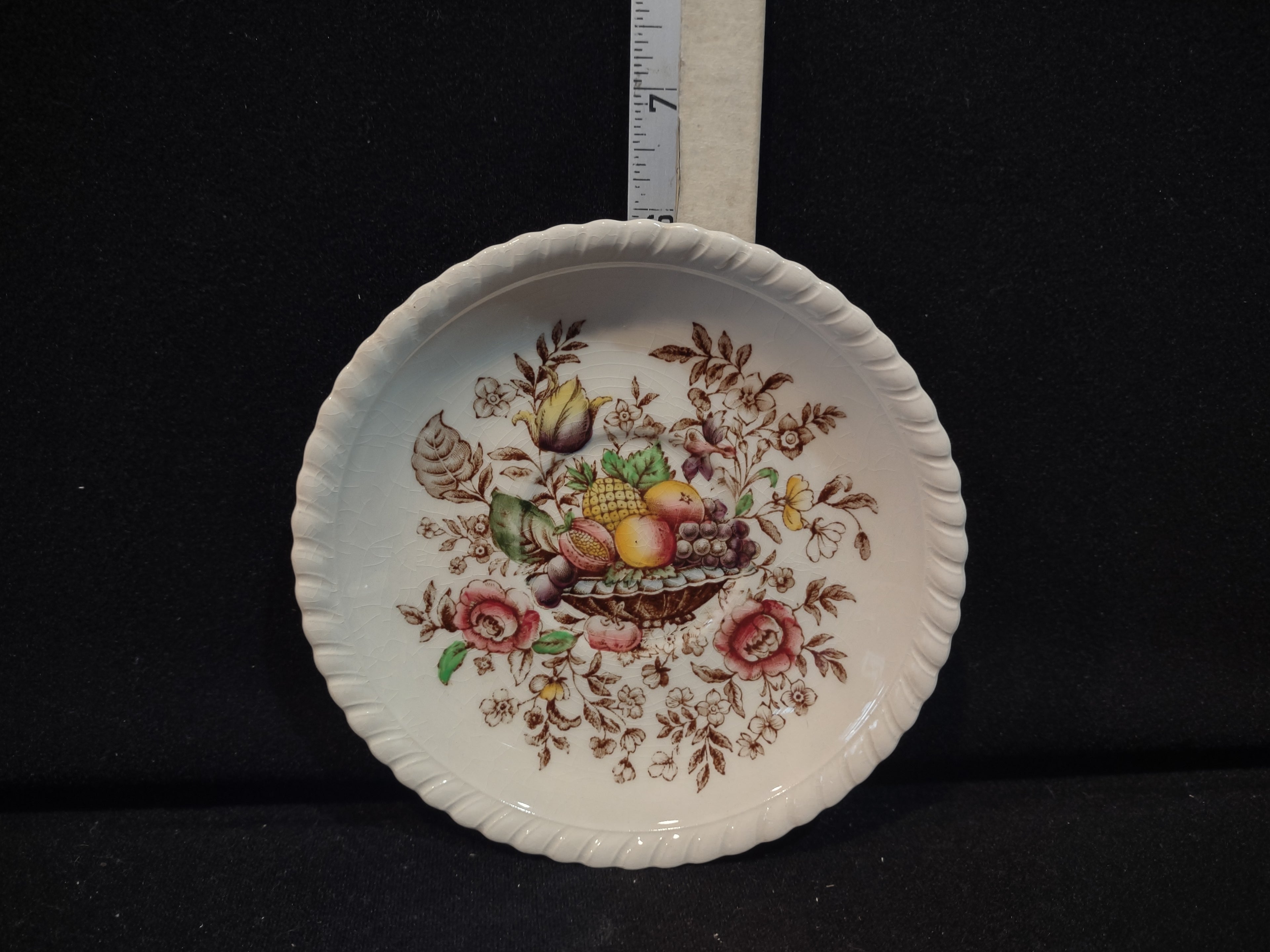 Vintage Johnson Bros Pomona Windsor Ware Saucer England Ironstone (lot 5611)
