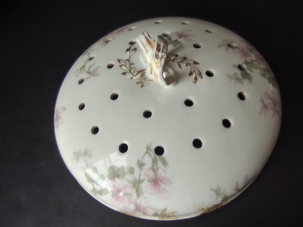 Haviland France Limoges Pancake Lid ONLY Floral Round 7" IMPERFECT (lot 1024)