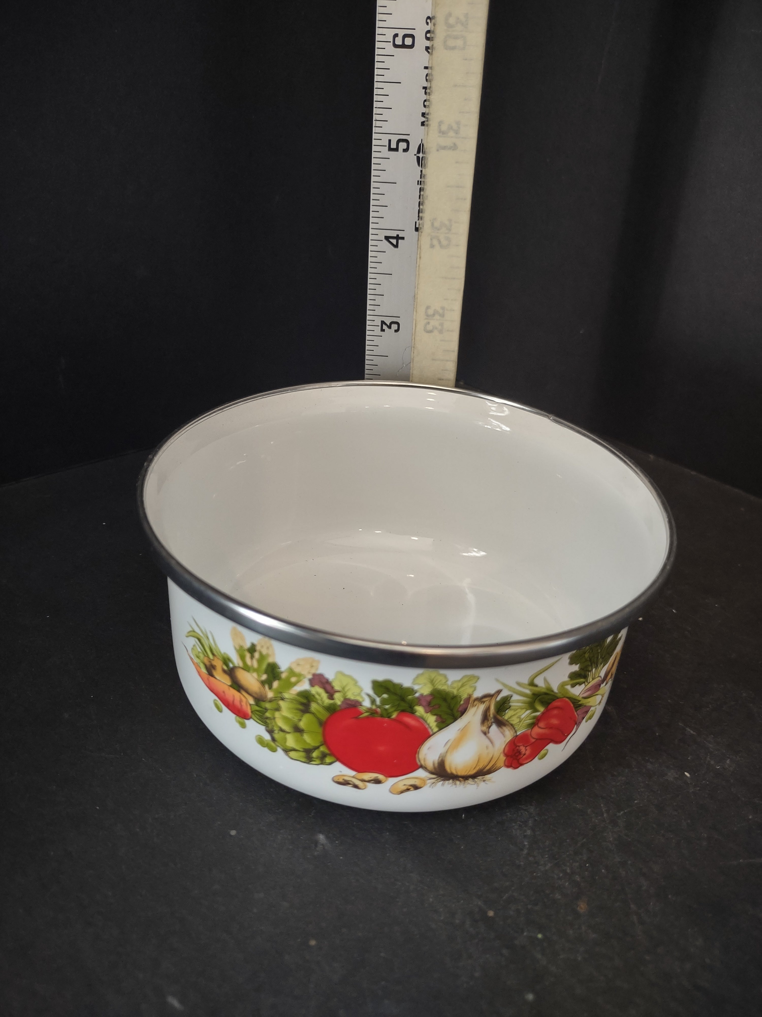 Vintage Riviera Porcelain on Steel Cook & Serve Set Container Lid (lot 2972c)