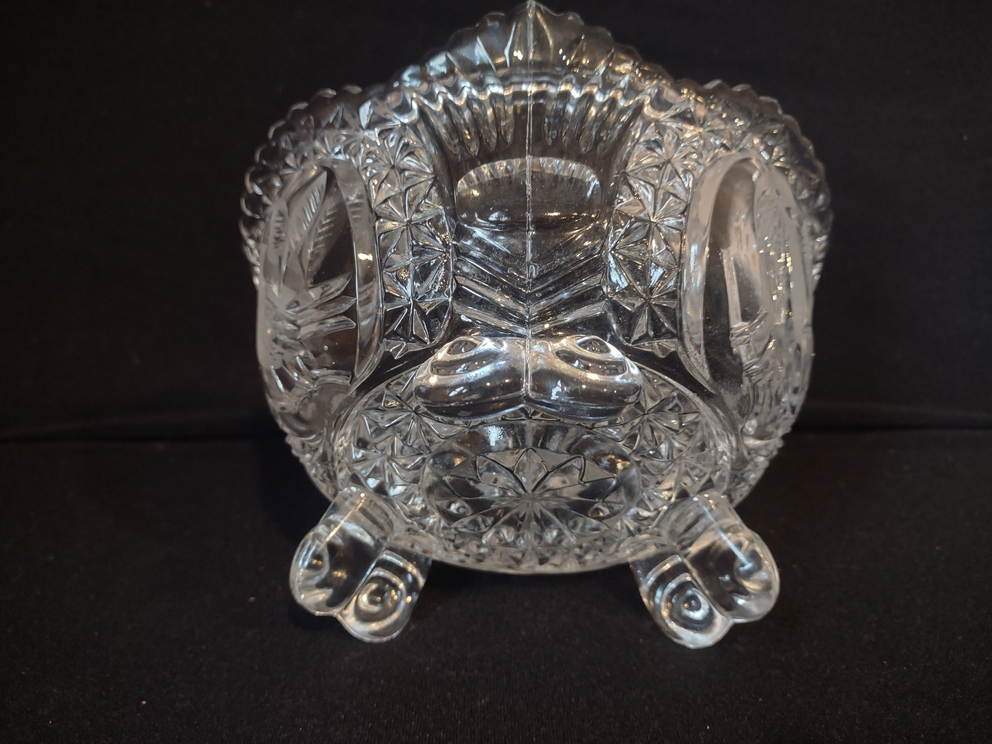Hofbayer Byrdes Crystal Footed Candy Dish (lot 2499c)
