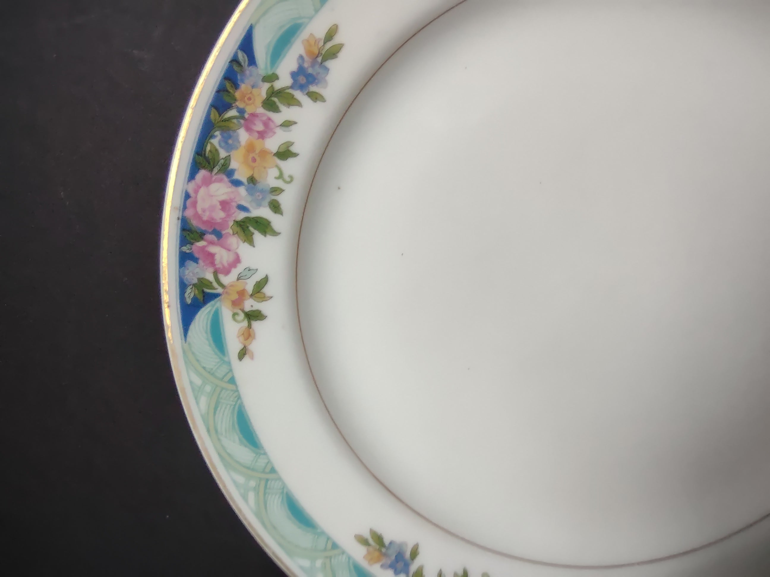 Haviland Limoges Massachusetts Dessert/Salad Plate Blue Floral (lot 933)