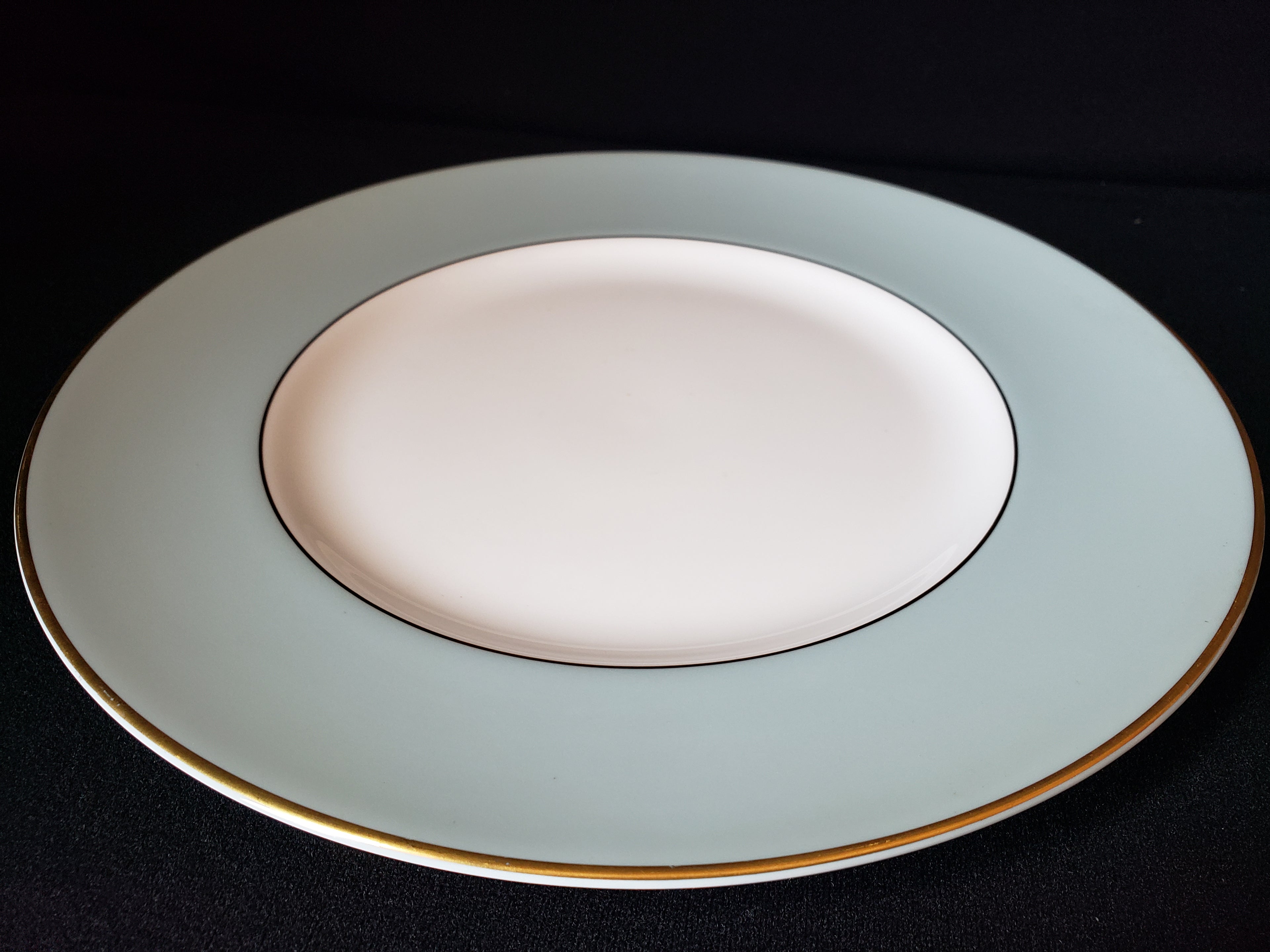 Vintage Royal Worcester Cynthia Dinner Plate 10-1/2" (lot 2115)