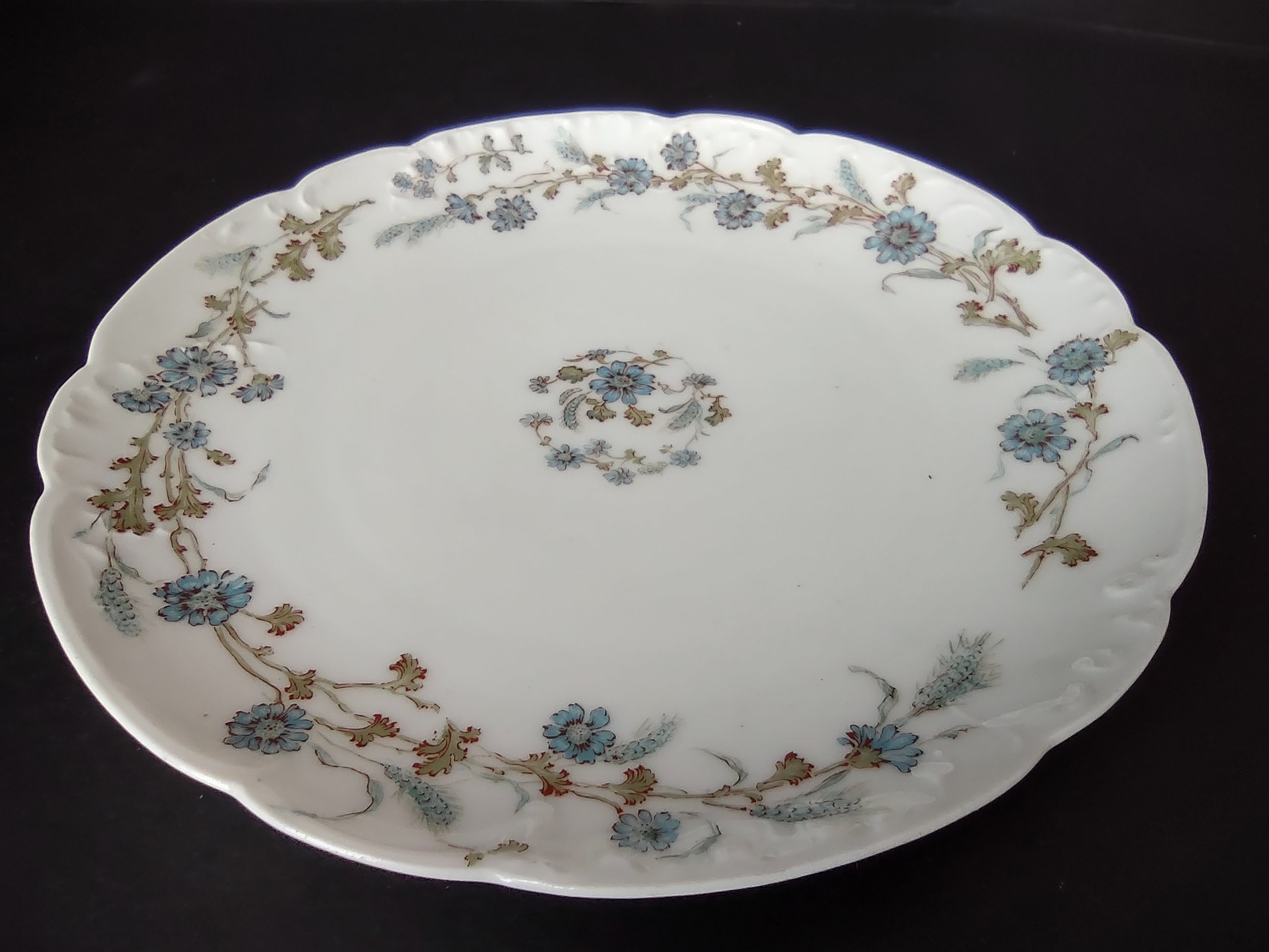 Haviland Limoges Dessert Plate Blue Flower French Chic (lot 994)