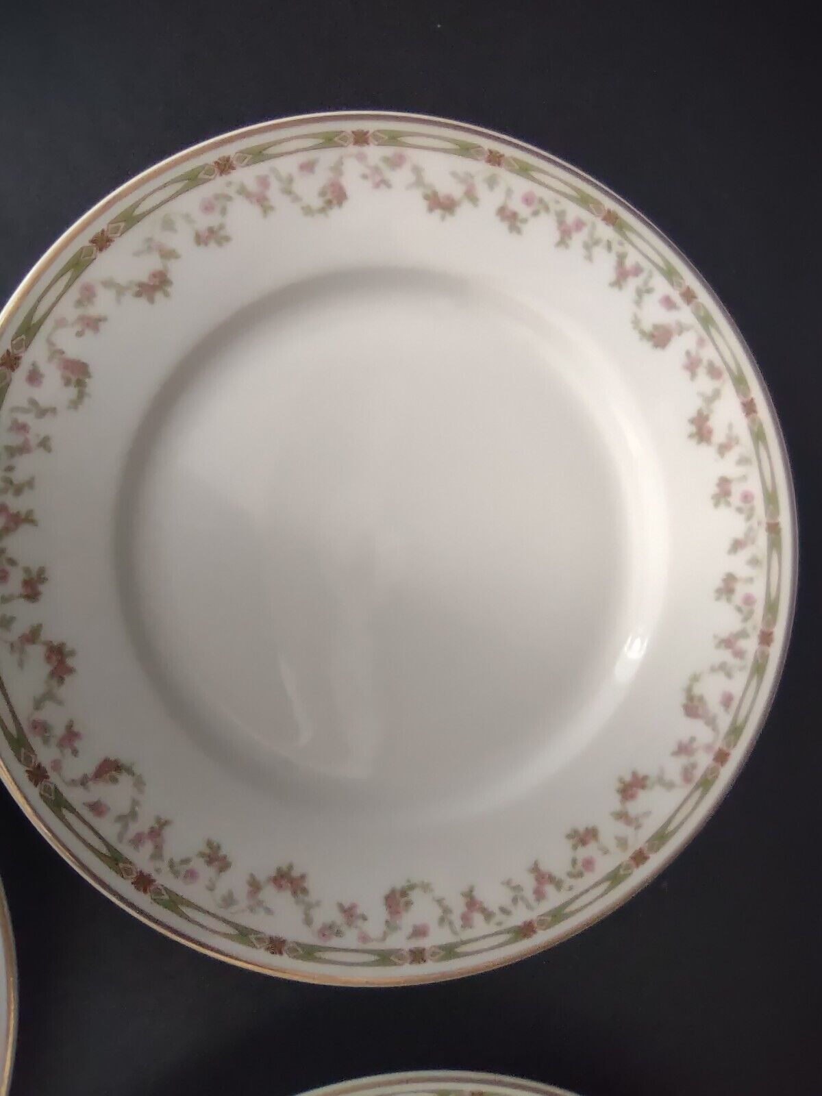 Haviland Limoges Schleiger 346 Red Rose 3 x Salad Lancheon Plate 8-1/2" (lot 545