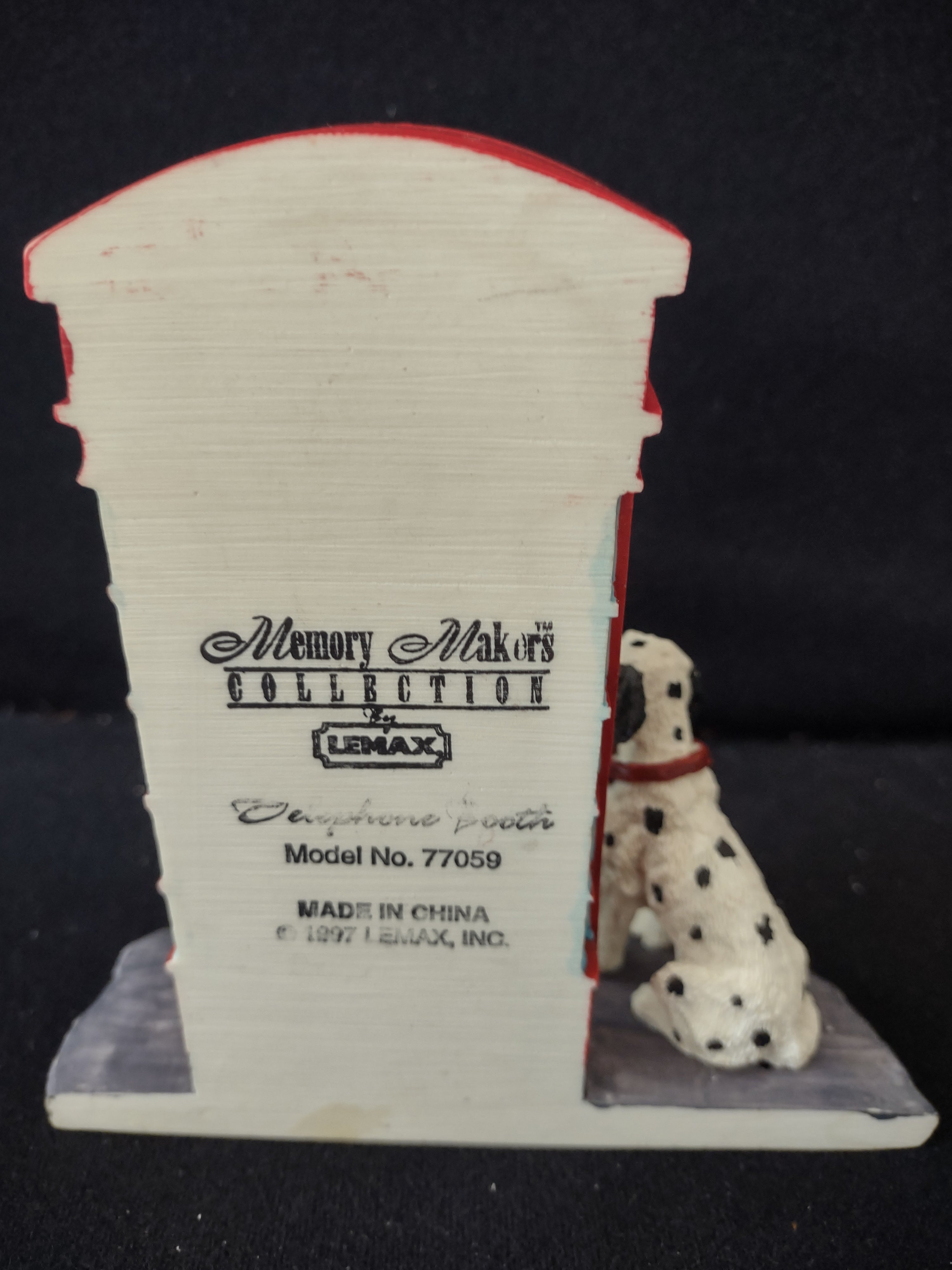 Vintage Lemax Memory Makers Collection Telephone Booth Dalmatian (Lot 3917)