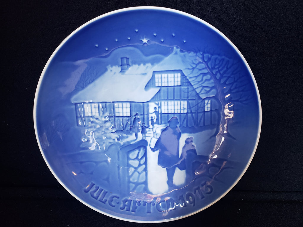 B & G Copenhagen Porcelain Wall Plate Country Christmas (lot 2196)