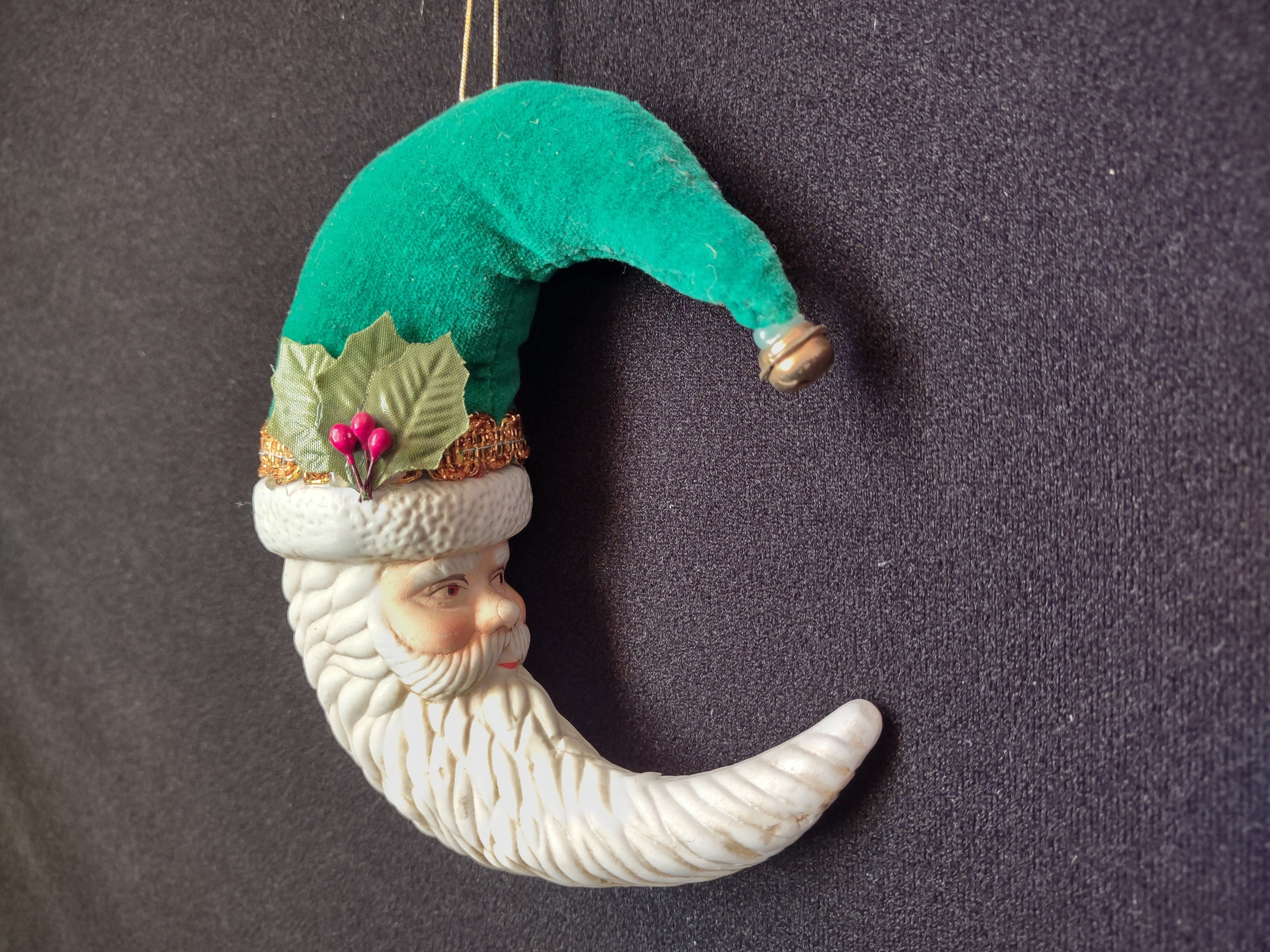 Set of 2 Santa Ornament Christmas Tree Ceramic Green Red (lot 1695)