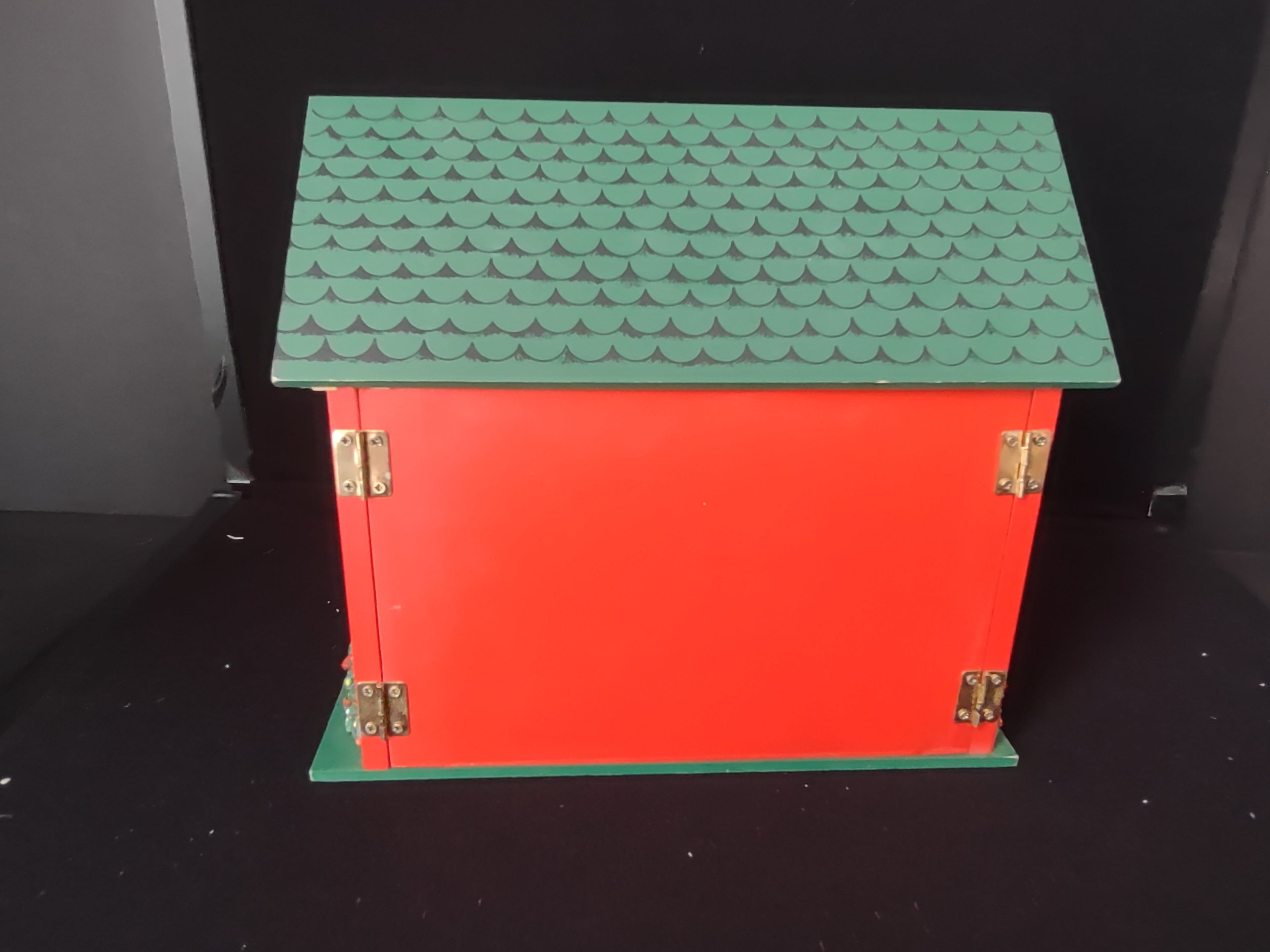 Vintage Wooden Table Top Photo Album Christmas House (lot 2369)