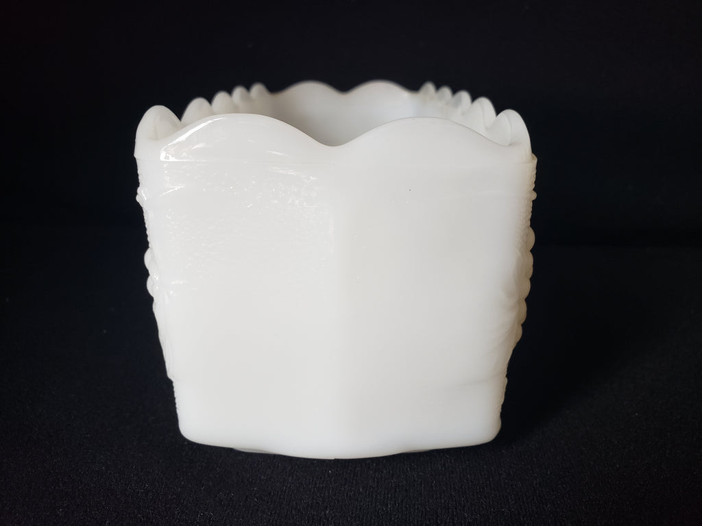 Vintage Anchor Hocking Milk Glass Planter Grape Pattern Rectangle (lot 2217)