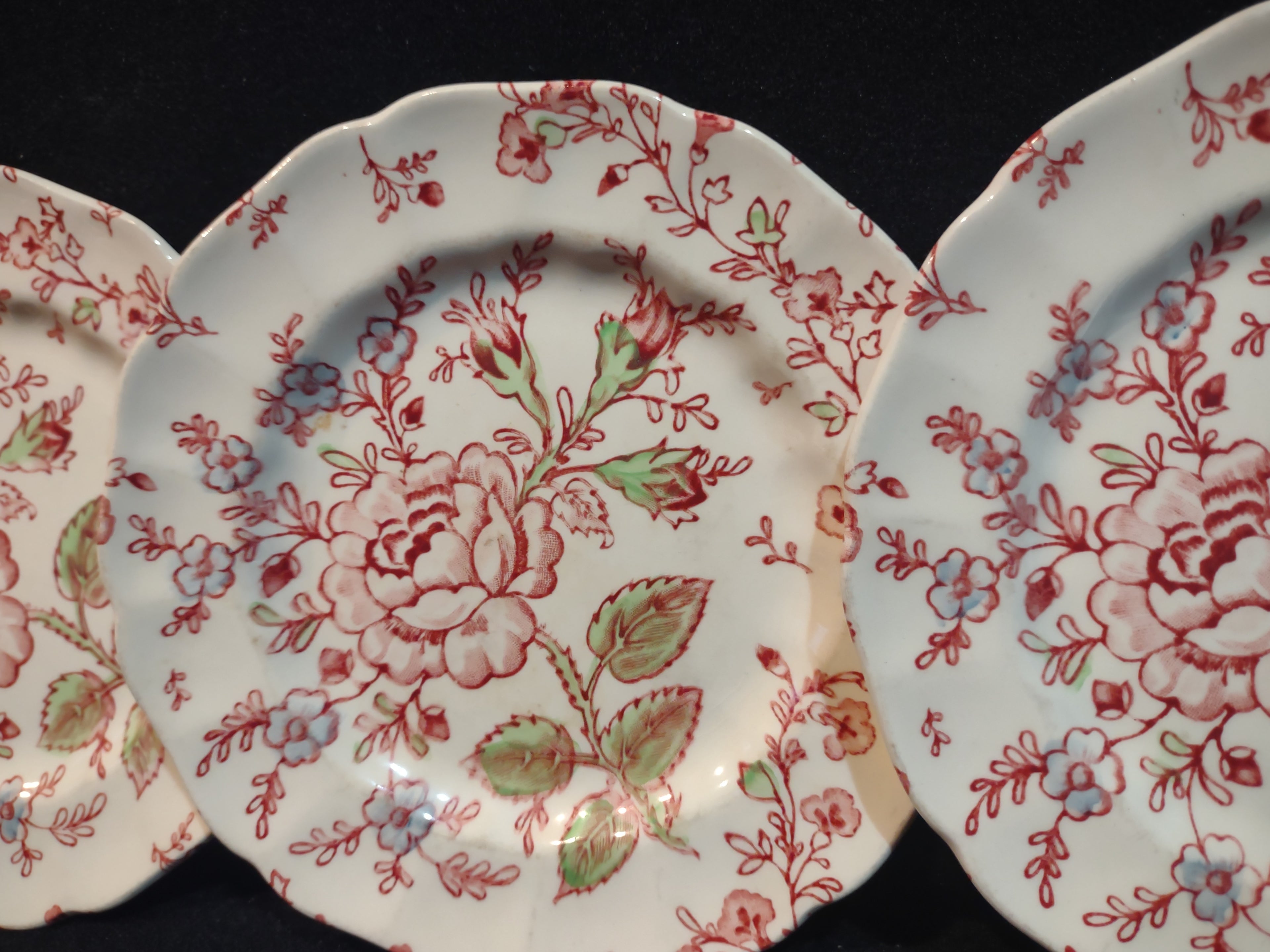 Vintage Dinner Plate x 2 Rose Chintz Johnson Bros Black Stamp (lot 5696)