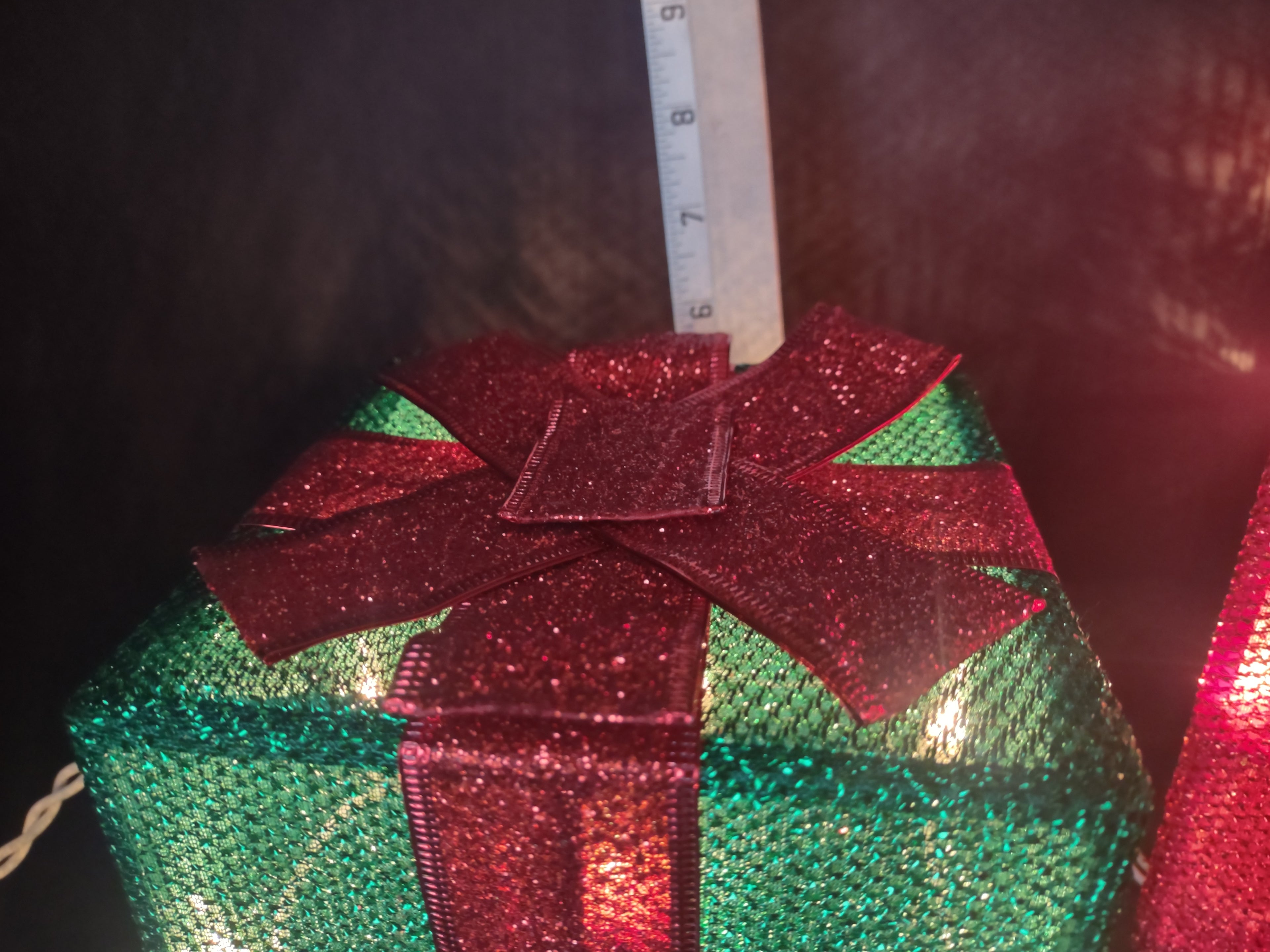Christmas Tinsel Set of Light Up Present Gift Boxes (lot 1371)