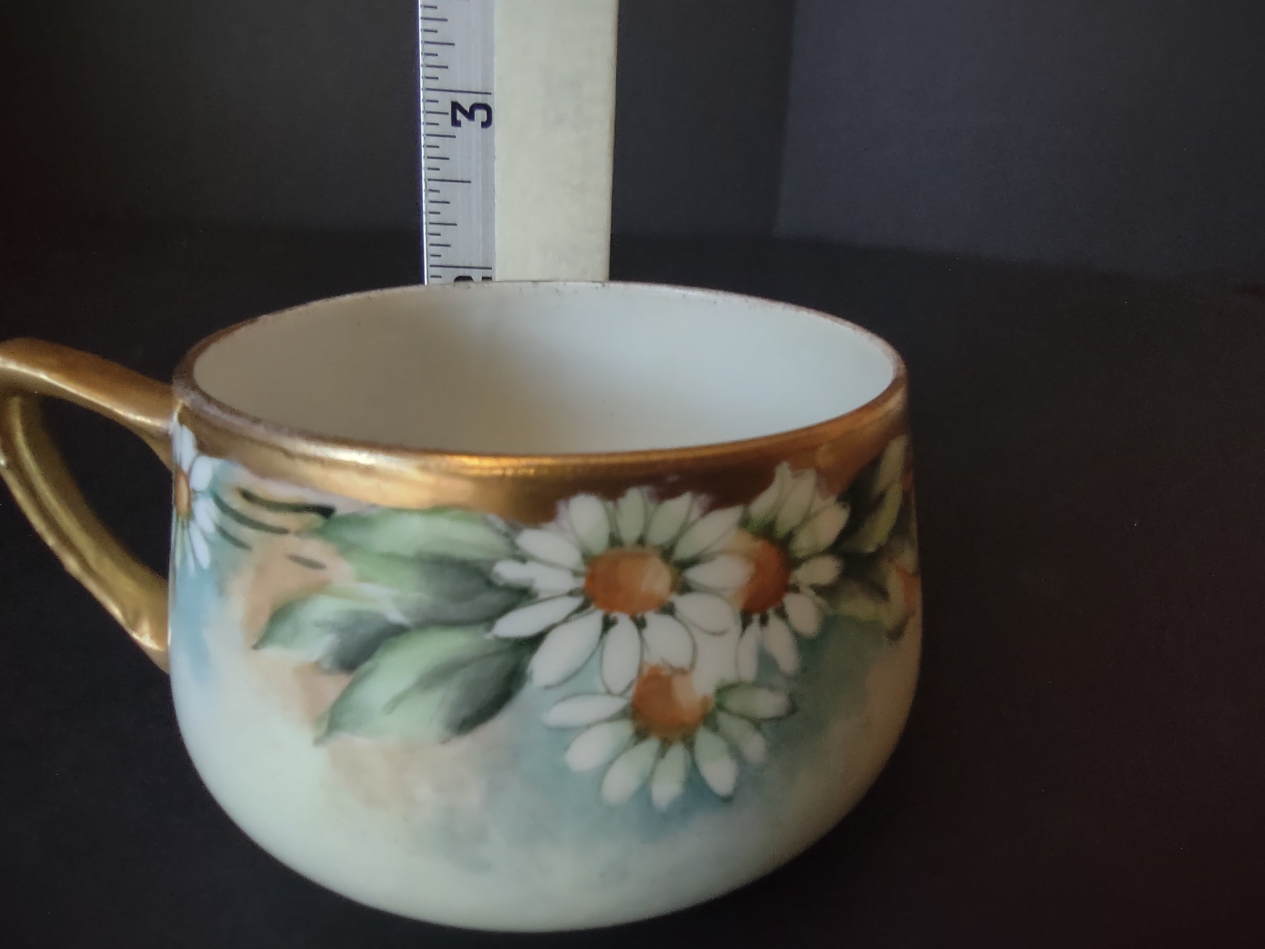 Vintage Austria Eagle Tea Cup ONLY Daisies Gold Trim (lot 1075)