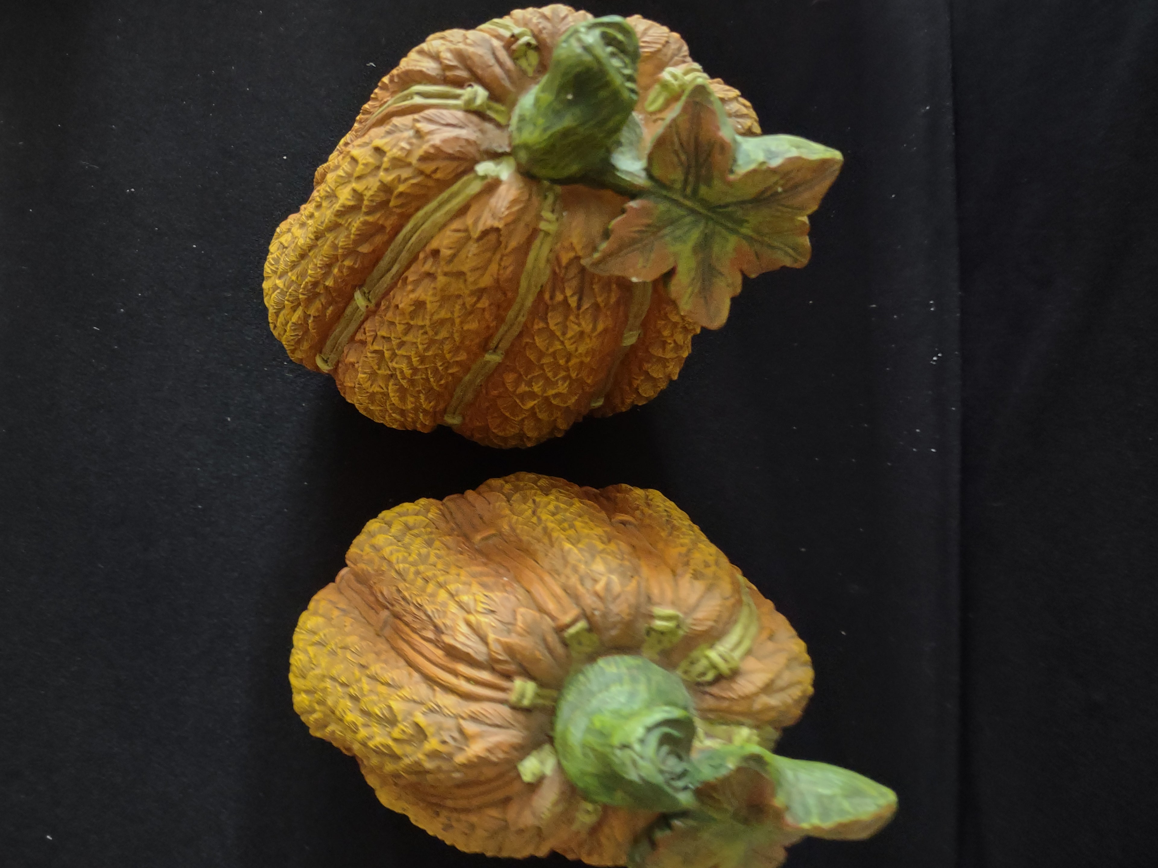 Thanksgiving/Halloween/Harvest Polyresin Pumpkins X 3 (Lot 3125)