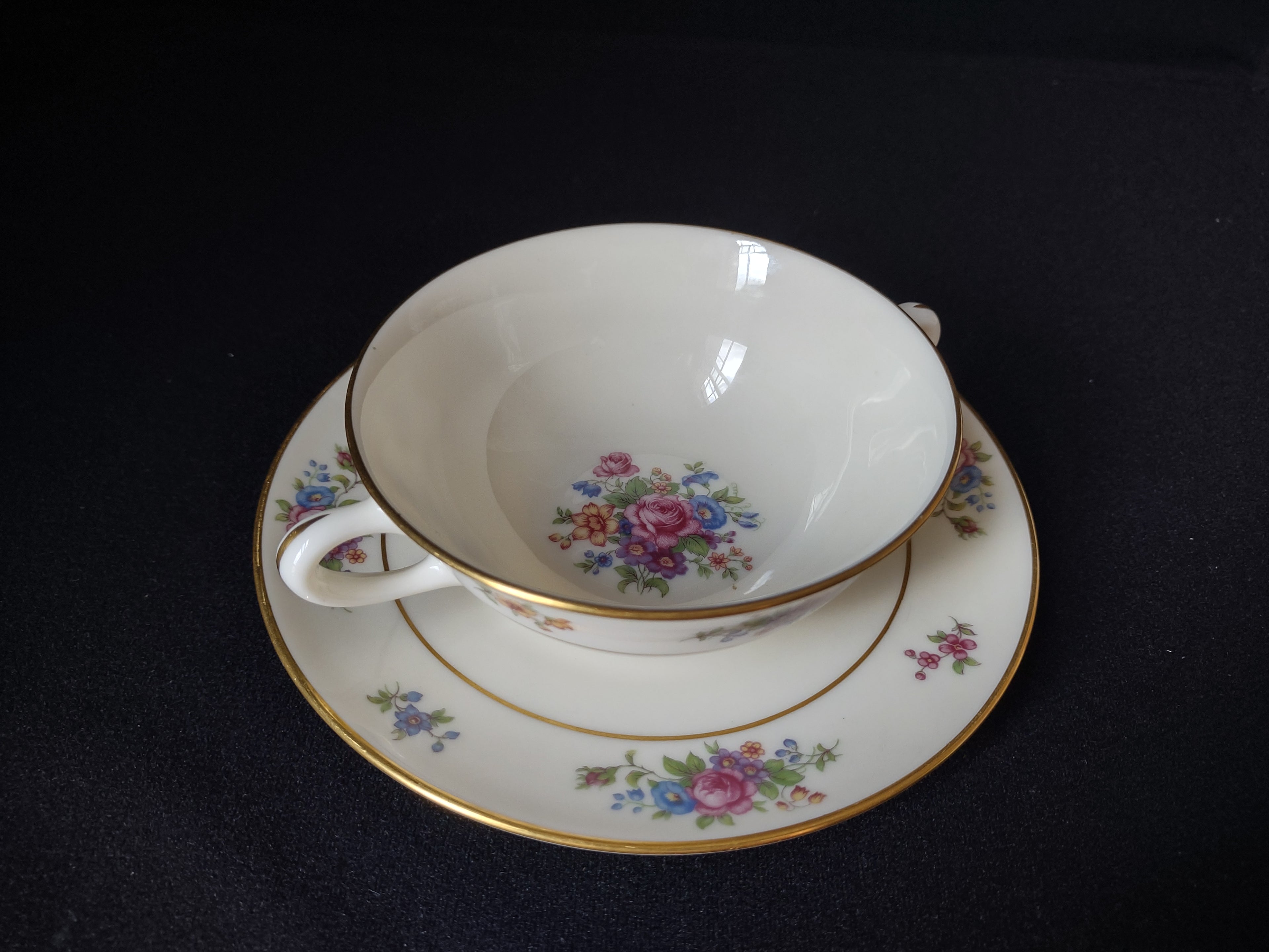 Vintage Lenox Rose L-347 Bouillon Cream Soup with Liner Gold Trim (lot 1818)