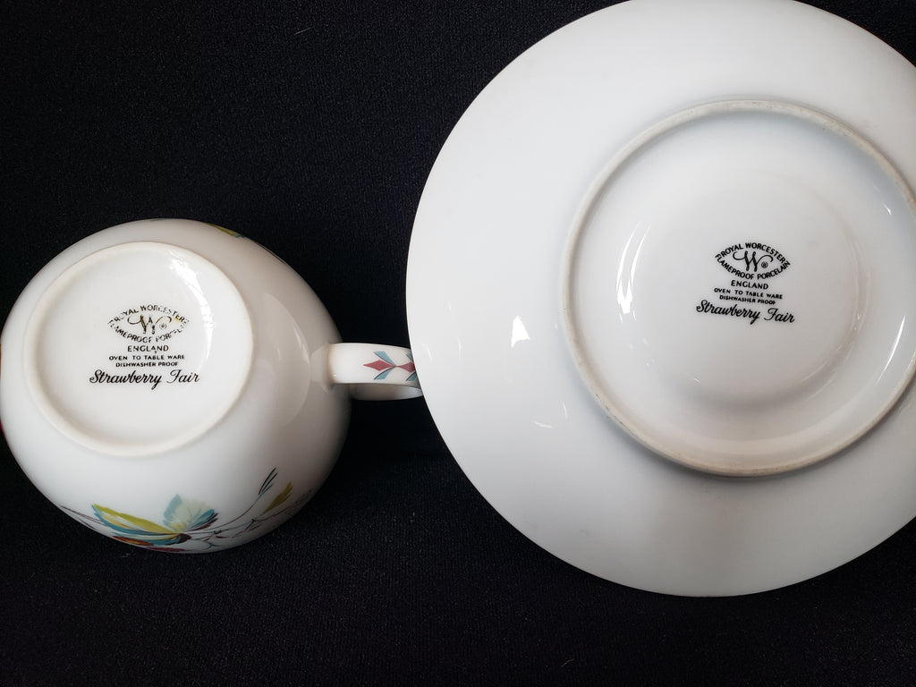 Vintage Royal Worcester Strawberry Fair Oven to Table Tea Cup (lot 2099)