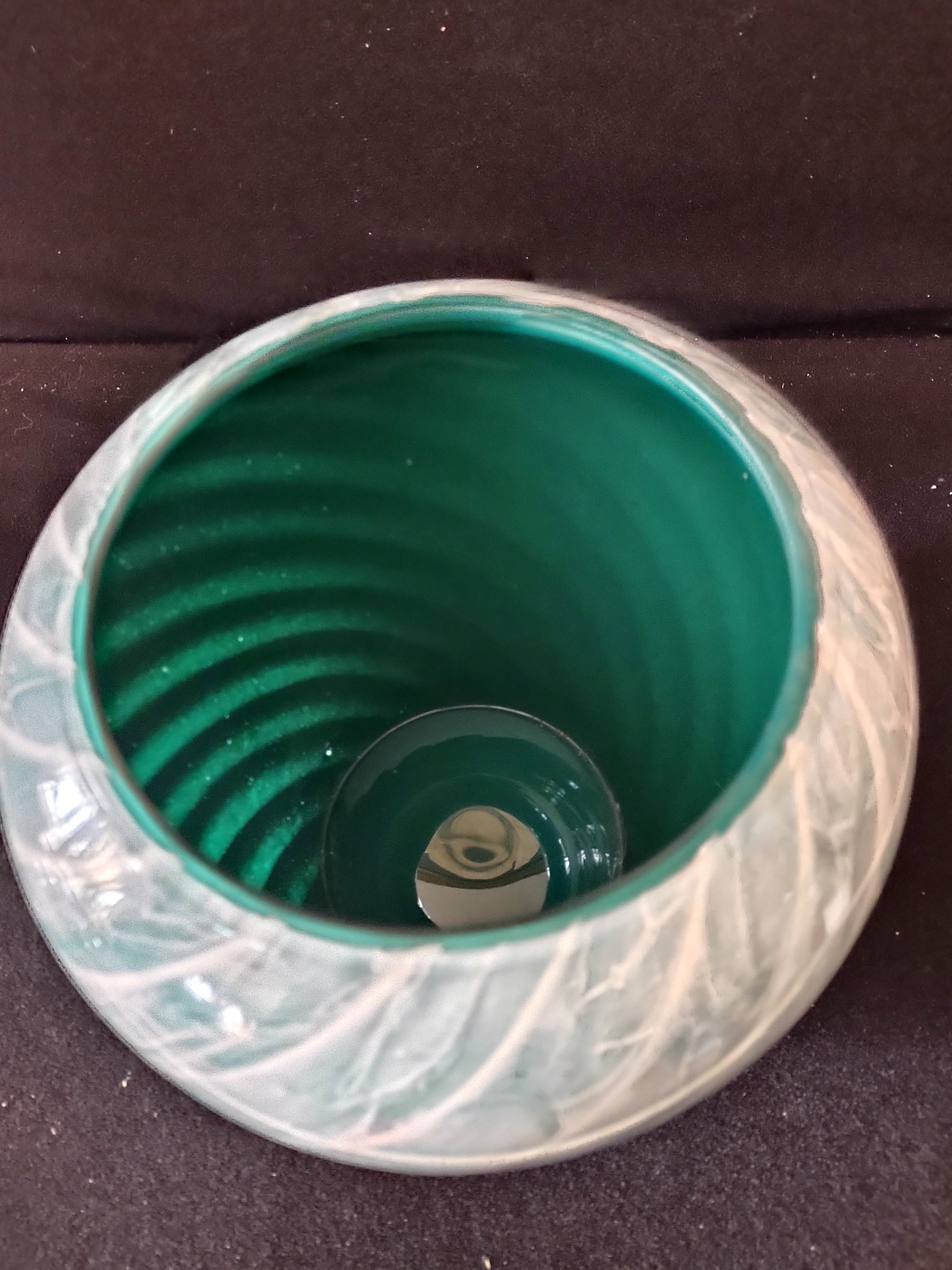 Vintage Turquoise White Swirl Glass Vase (Lot 3819)