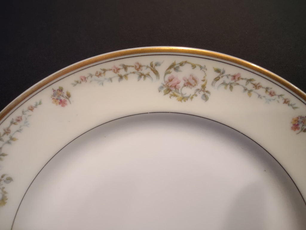 Haviland Limoges French Chic Rose Gold Trim Luncheon/Salad Plate (lot 1088)