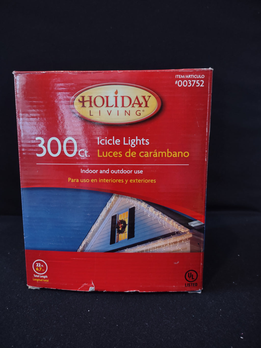 Christmas 300 Clear Icicle Lights 17.3' 150 Clear 15' Indoor Outdoor (Lot 4207)
